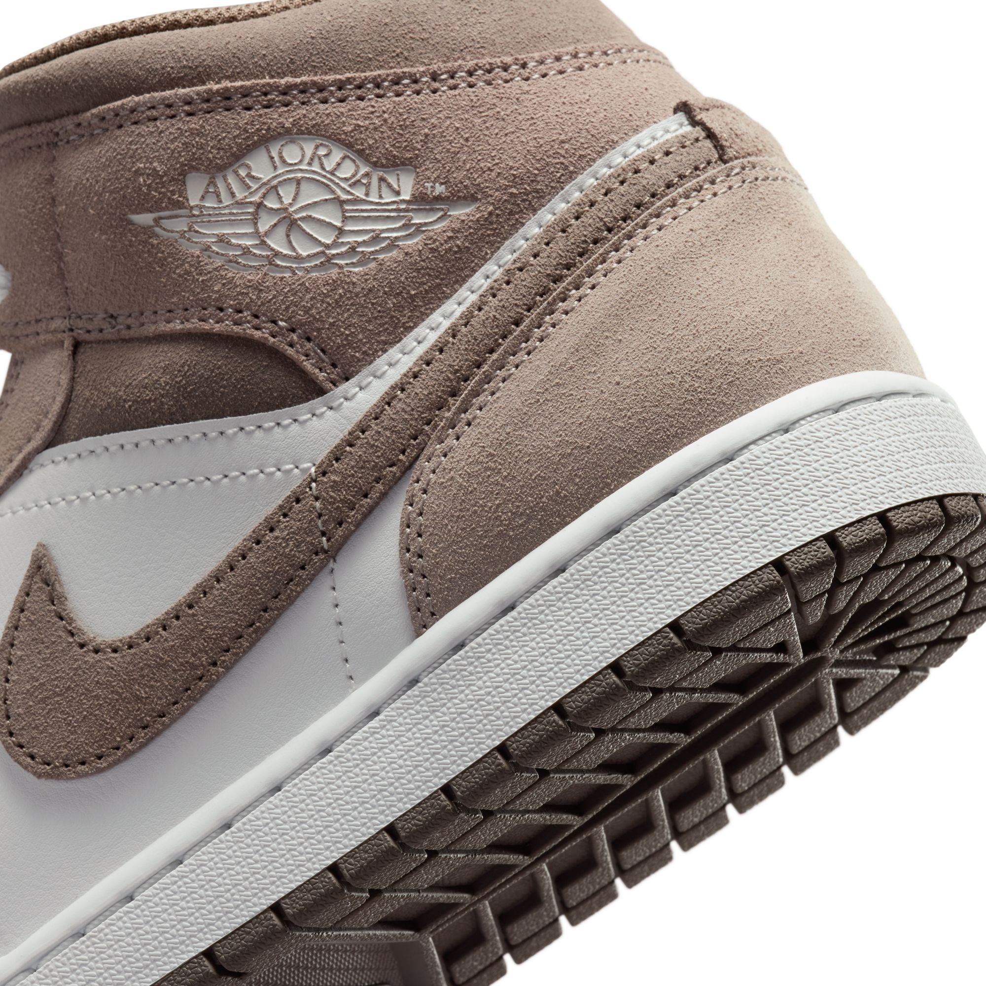 Air Jordan 1 Mens Mid Shoes