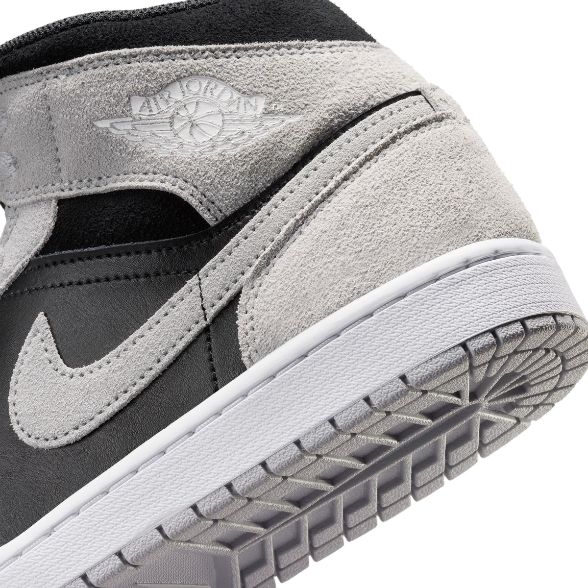 Air Jordan 1 Mens Mid Shoes
