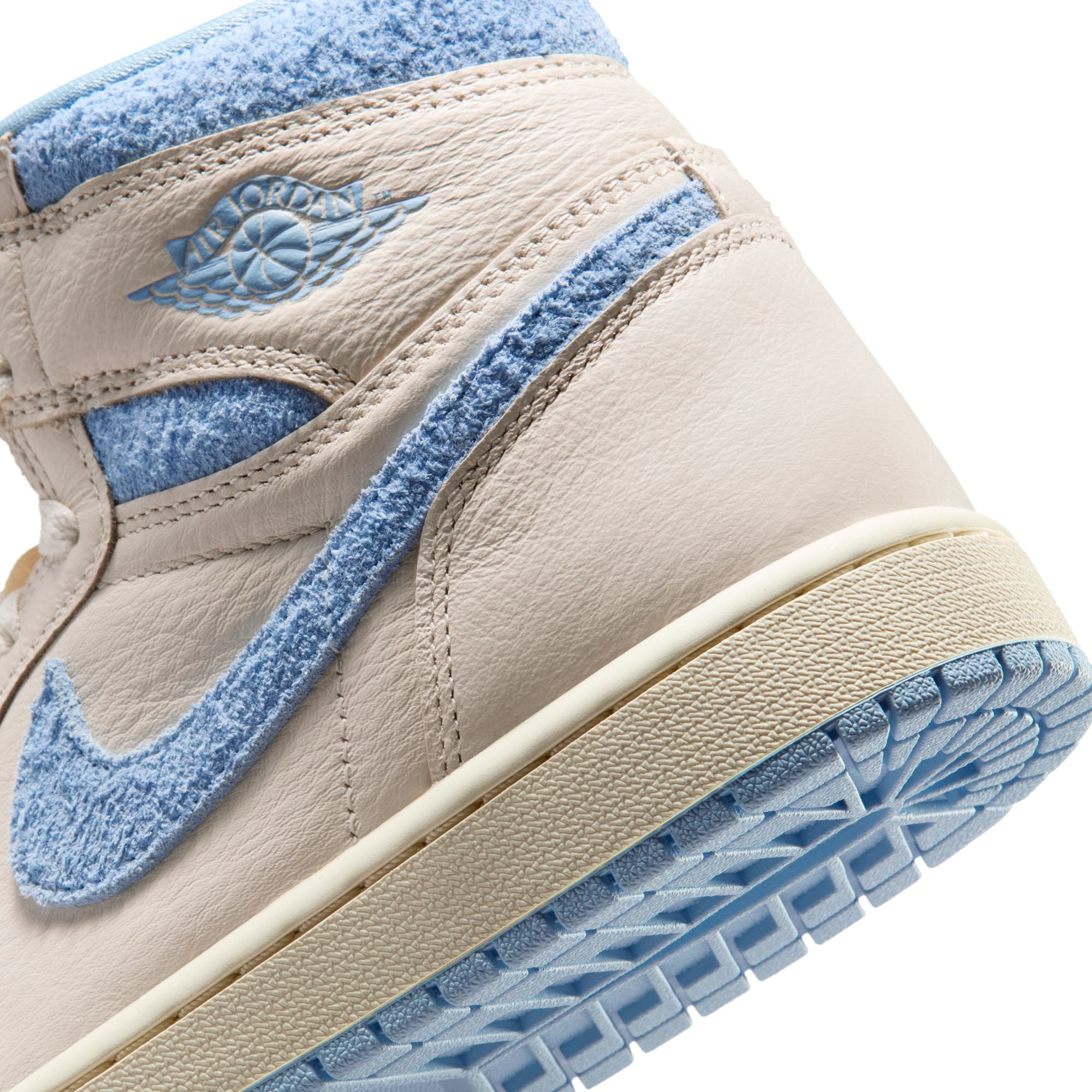 Air Jordan 1 Womens Retro High "Psychic Blue" Shoes