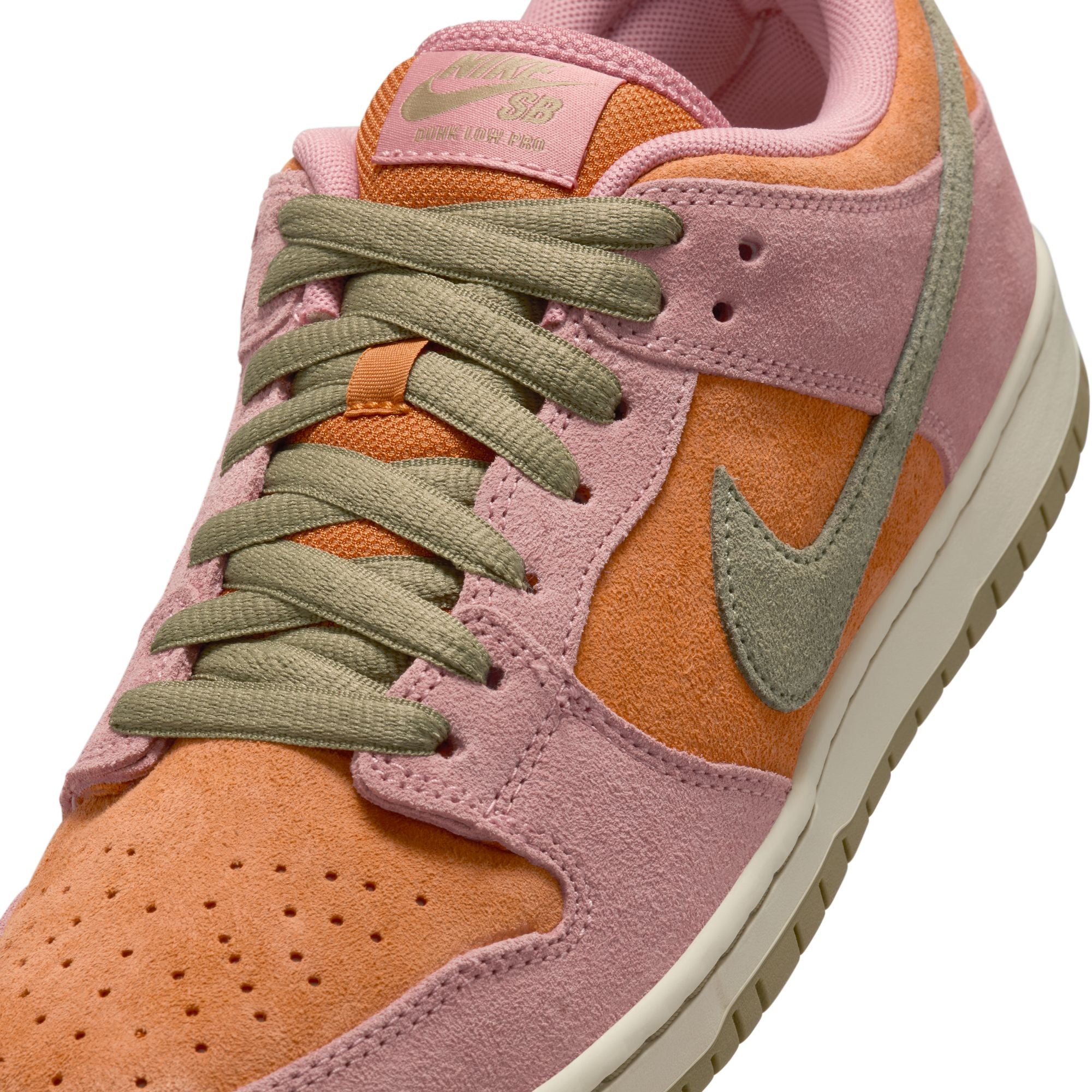 Nike SB Mens Dunk Low Pro "Red Stardust" Shoes