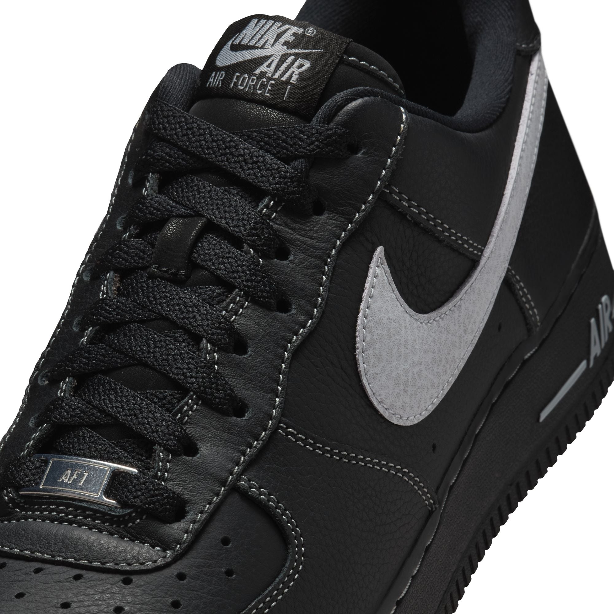 Nike Mens Air Force 1 '07 LV8 Shoes