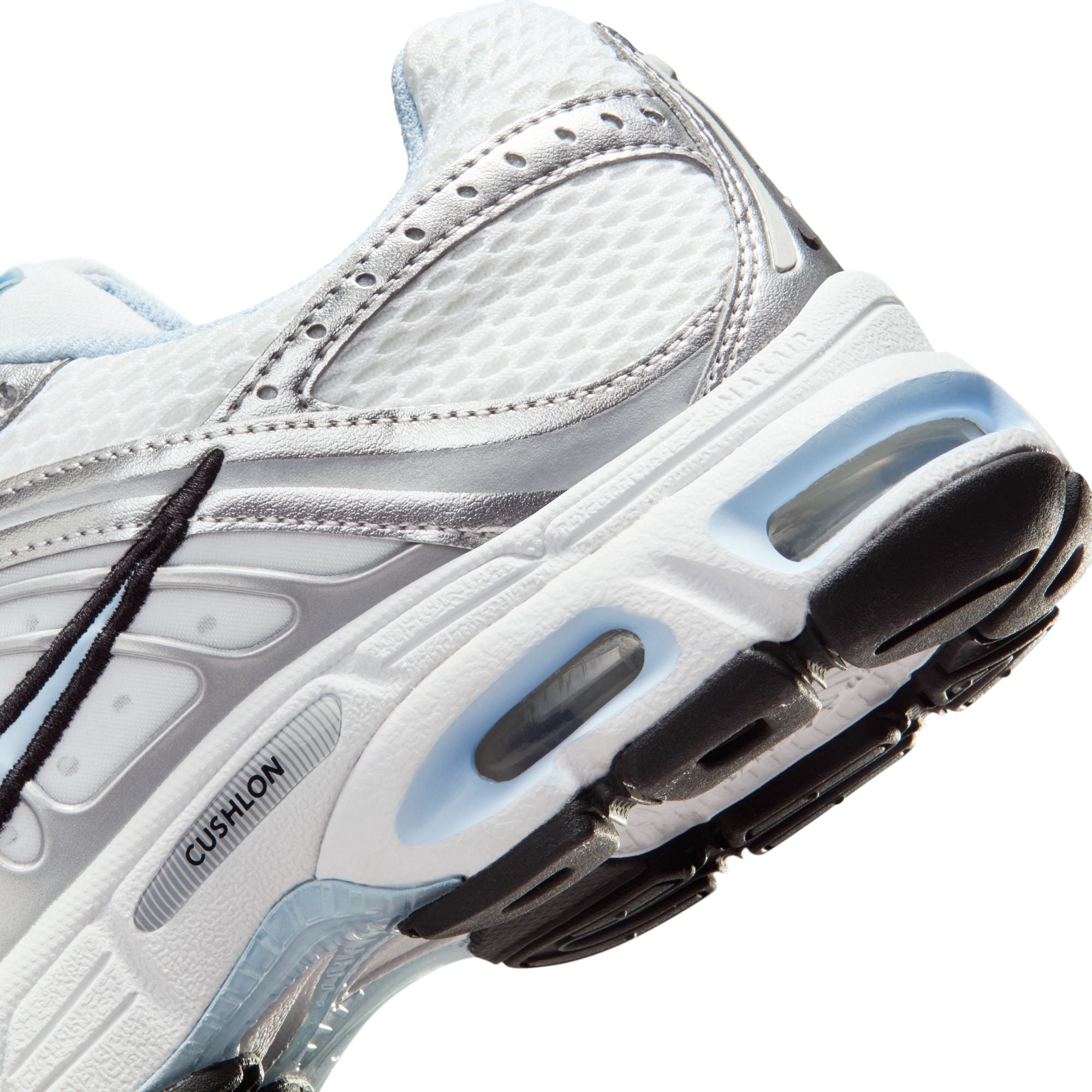 Nike Womens Air Max Moto 2K Shoes