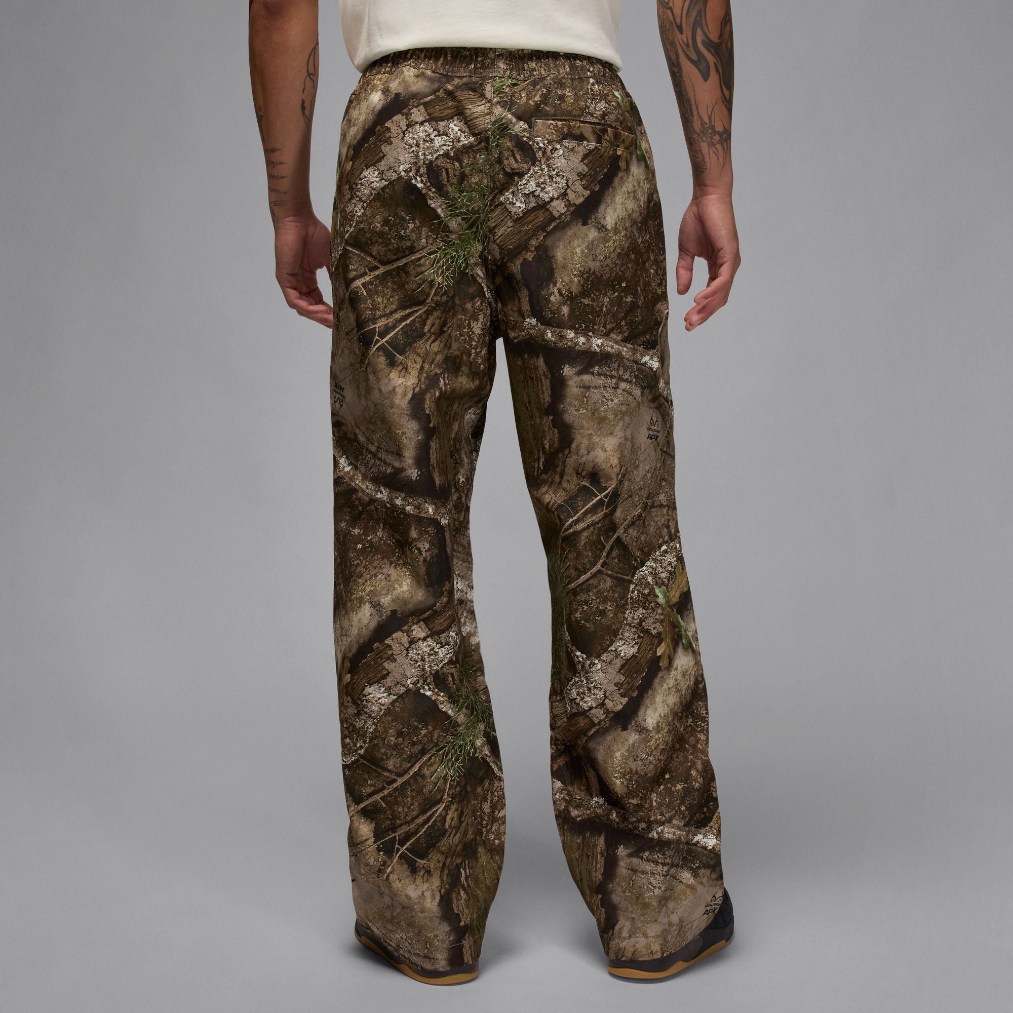 Air Jordan Mens Brooklyn Woven Realtree Pants