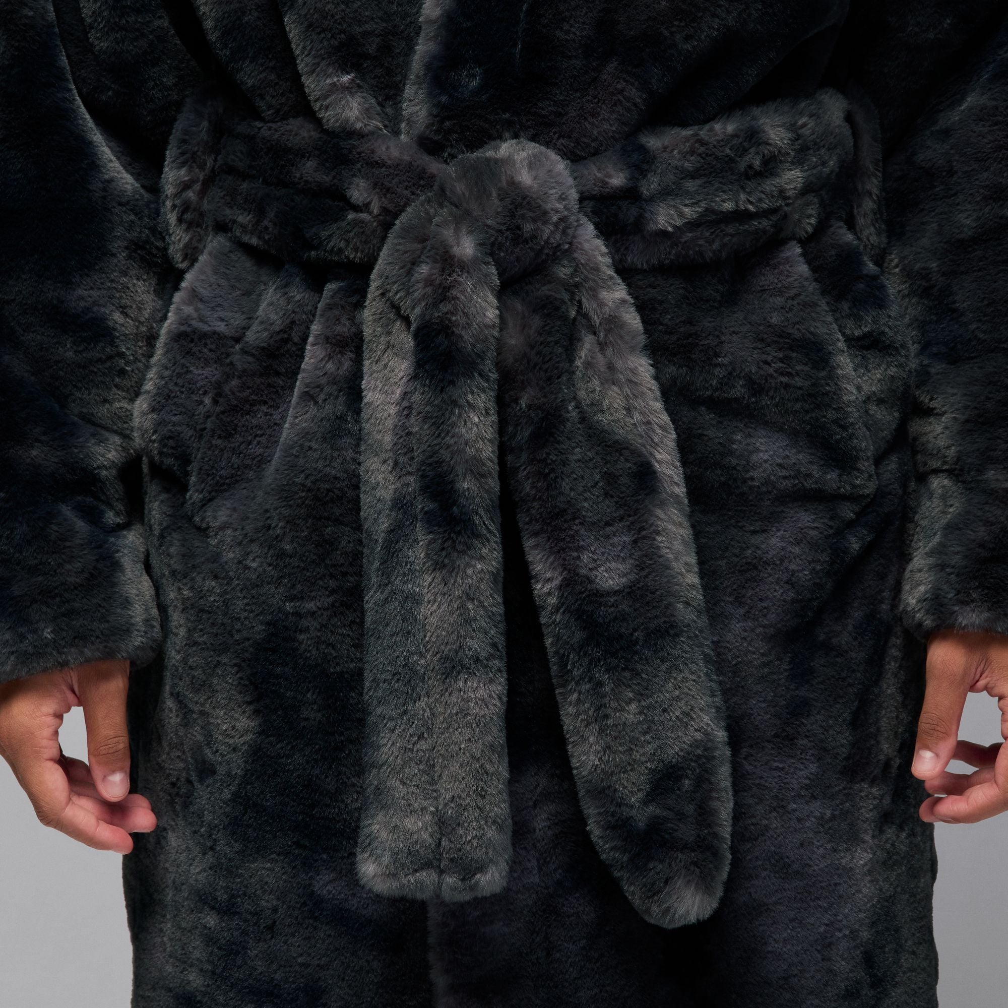 Air Jordan Mens Brooklyn Holiday Fur Robe