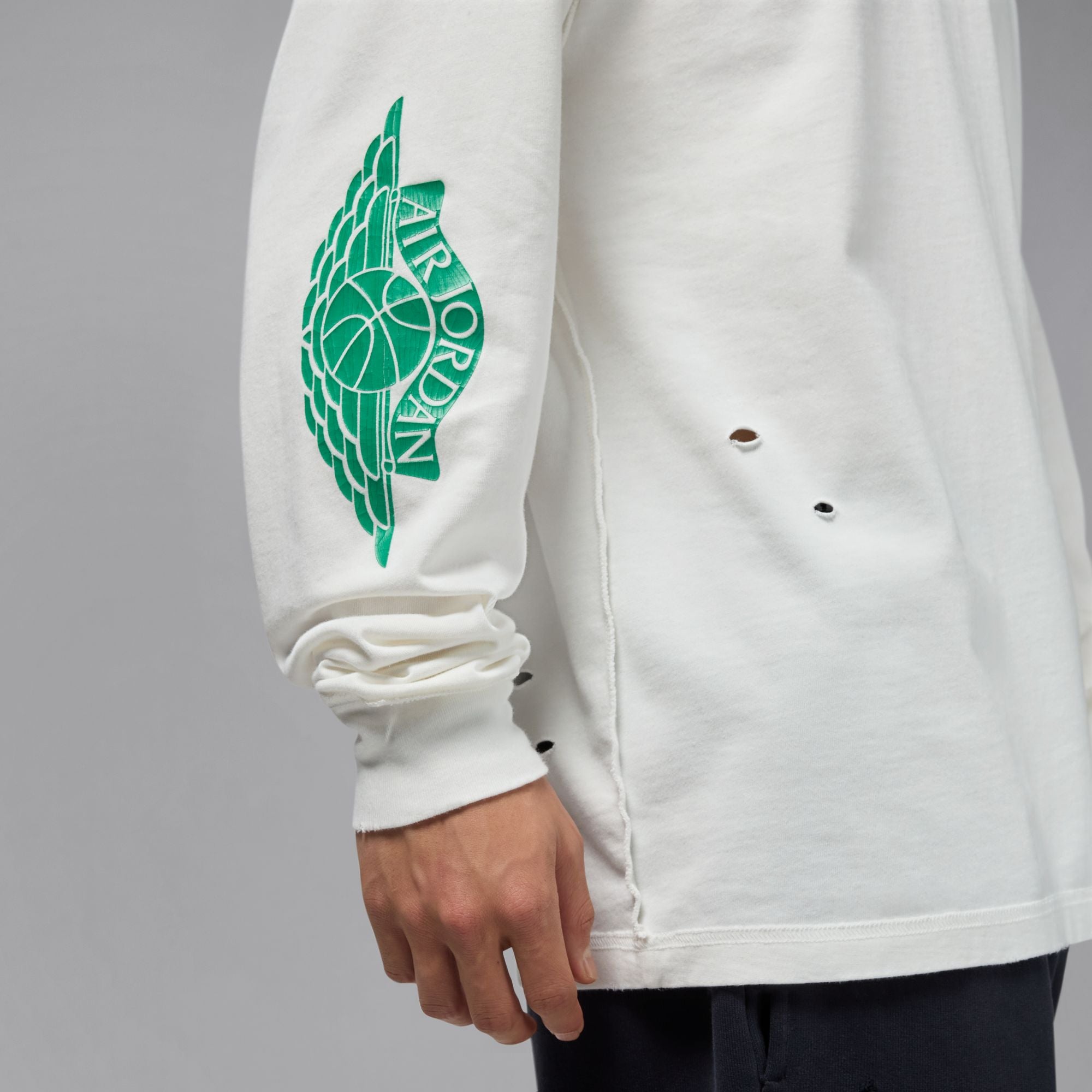 Air Jordan Mens Long-Sleeve Tee