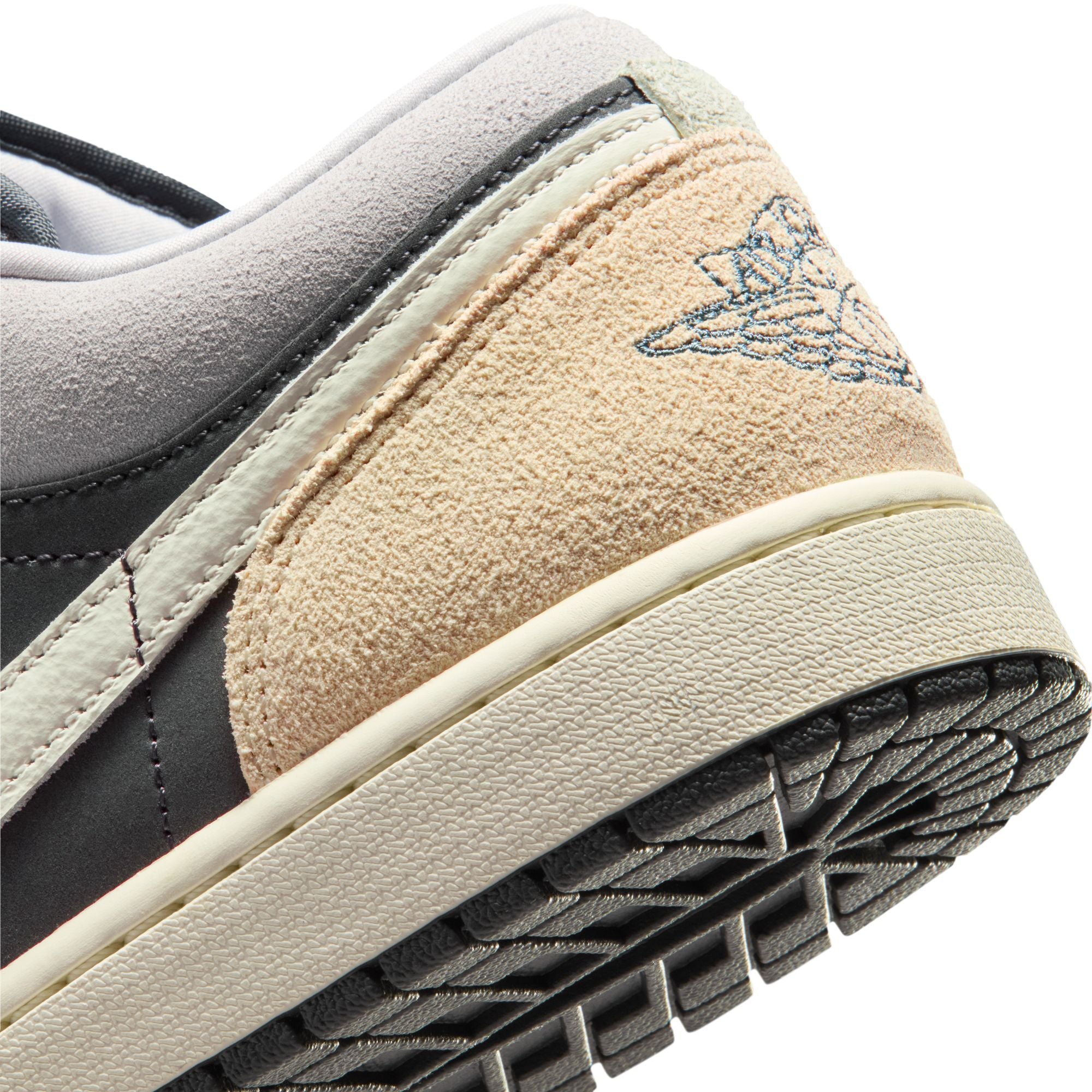 Air Jordan 1 Mens Low SE Shoes