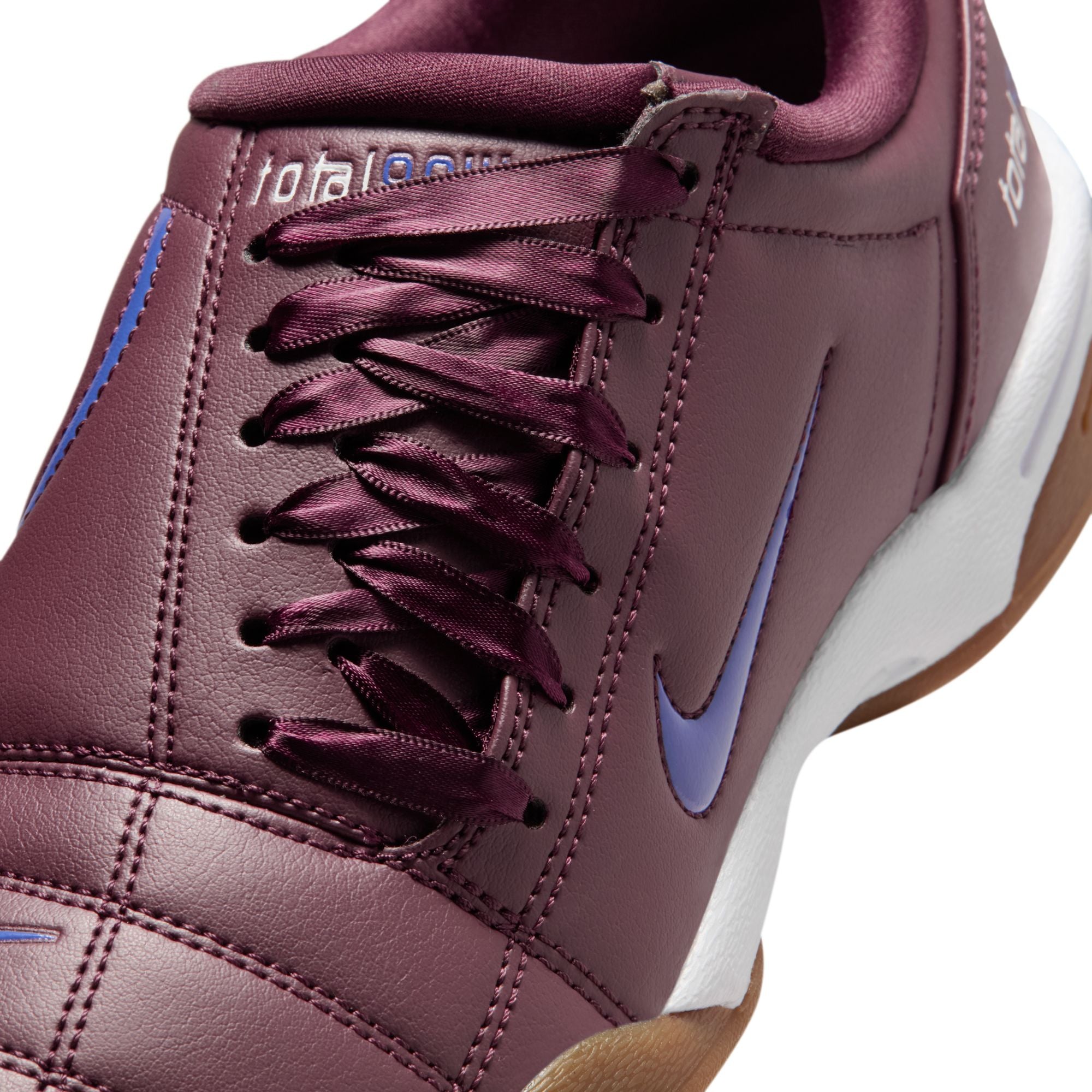 Nike Womens Total 90 Shoes