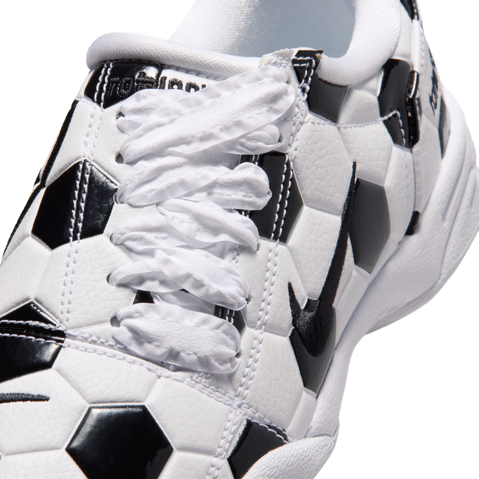 Nike Womens Total 90 Shoes