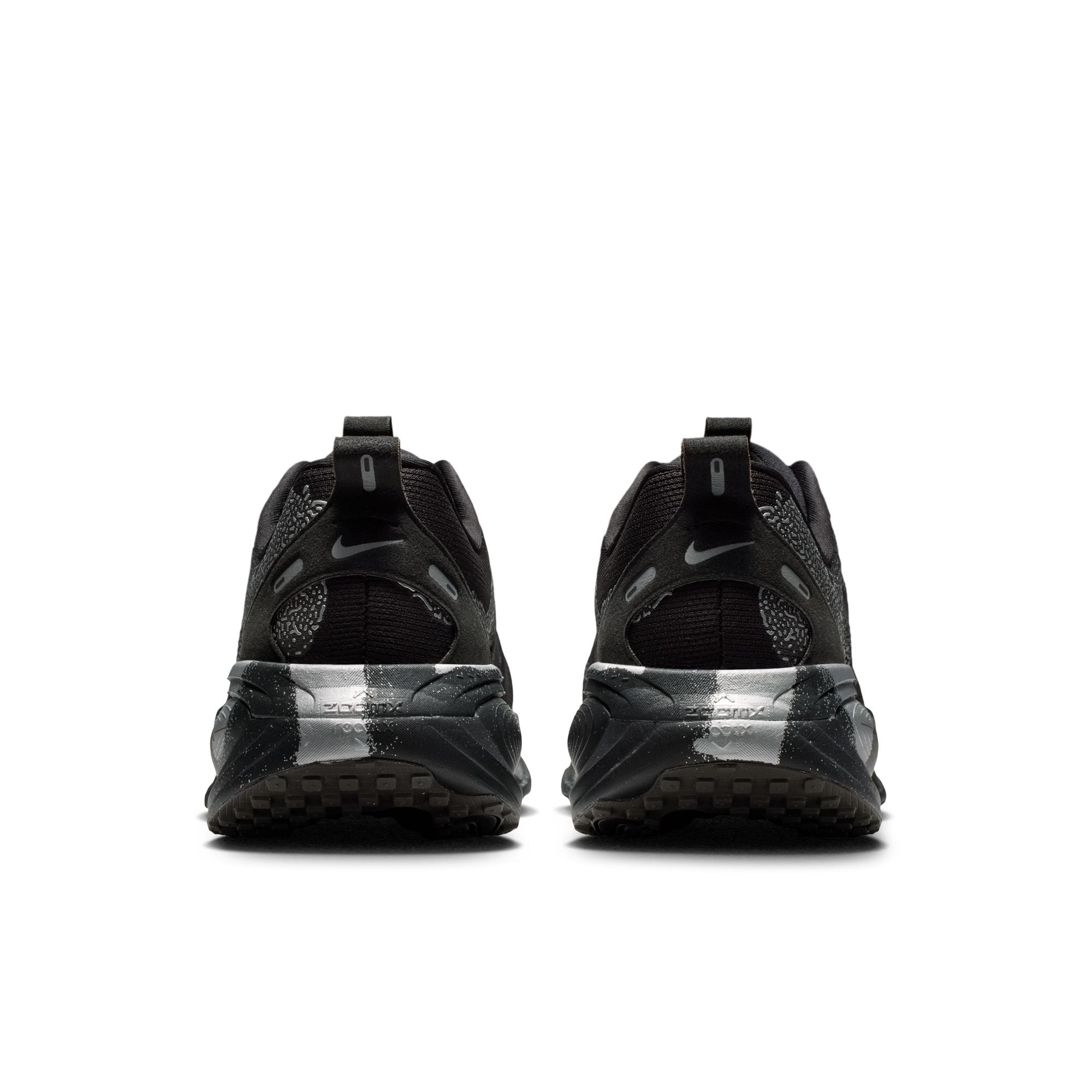 Nike Mens Vomero 18 Shoes