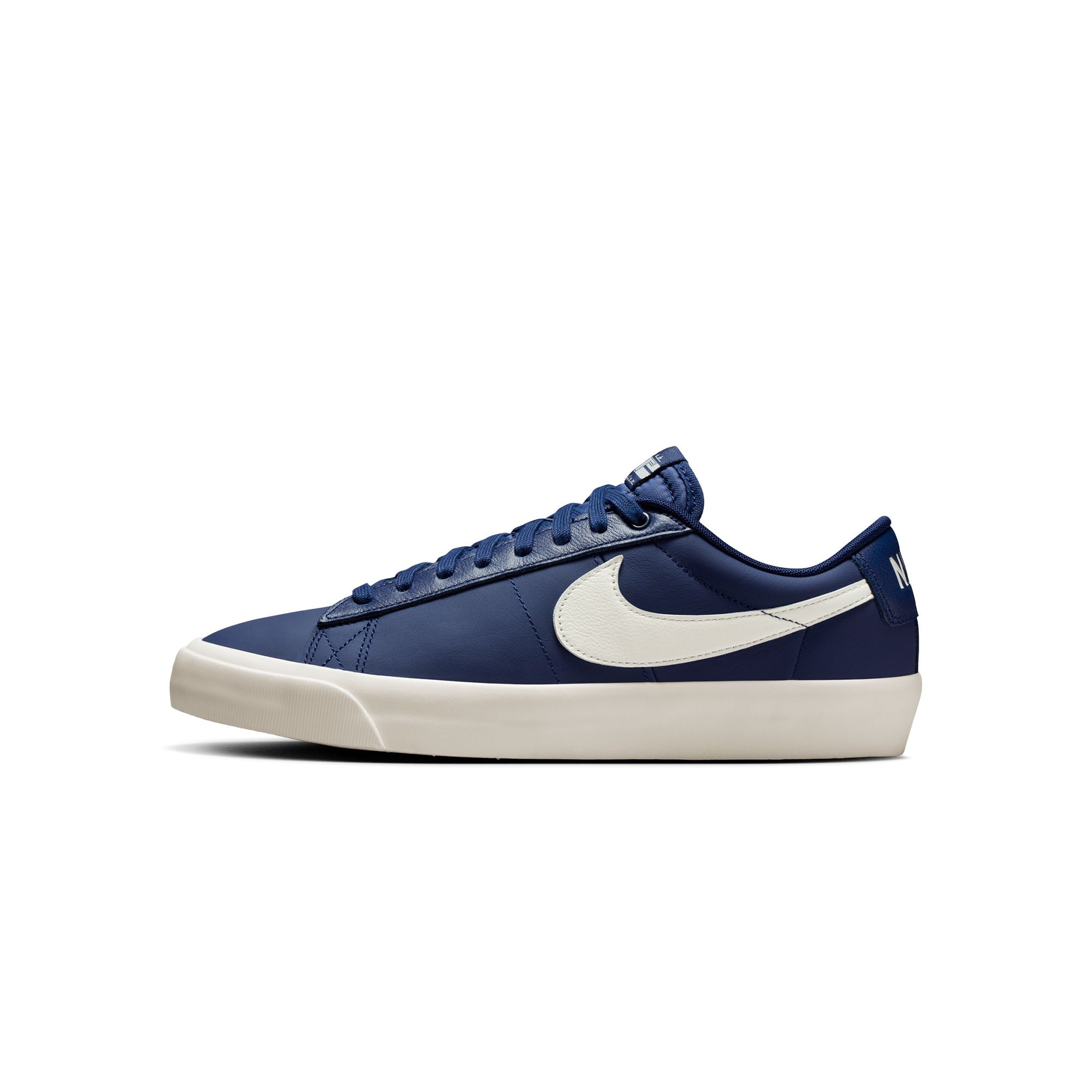 Nike SB Mens Blazer Low Pro GT Shoes