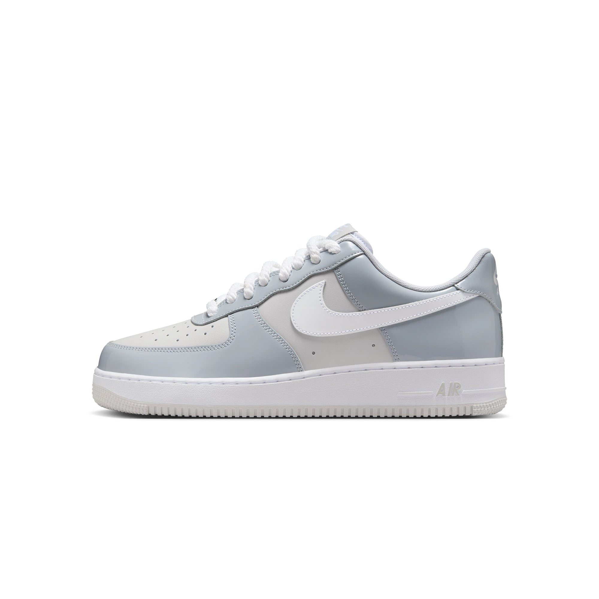 Nike Mens Air Force 1 '07 LV8 Shoes