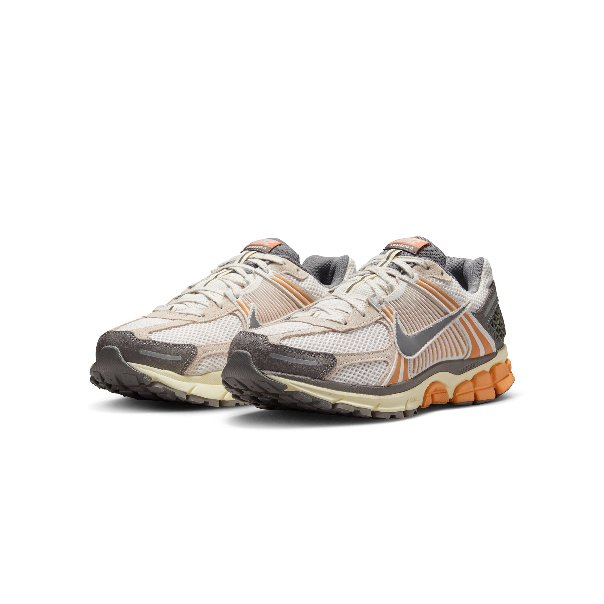 Nike Mens Zoom Vomero 5 Shoes