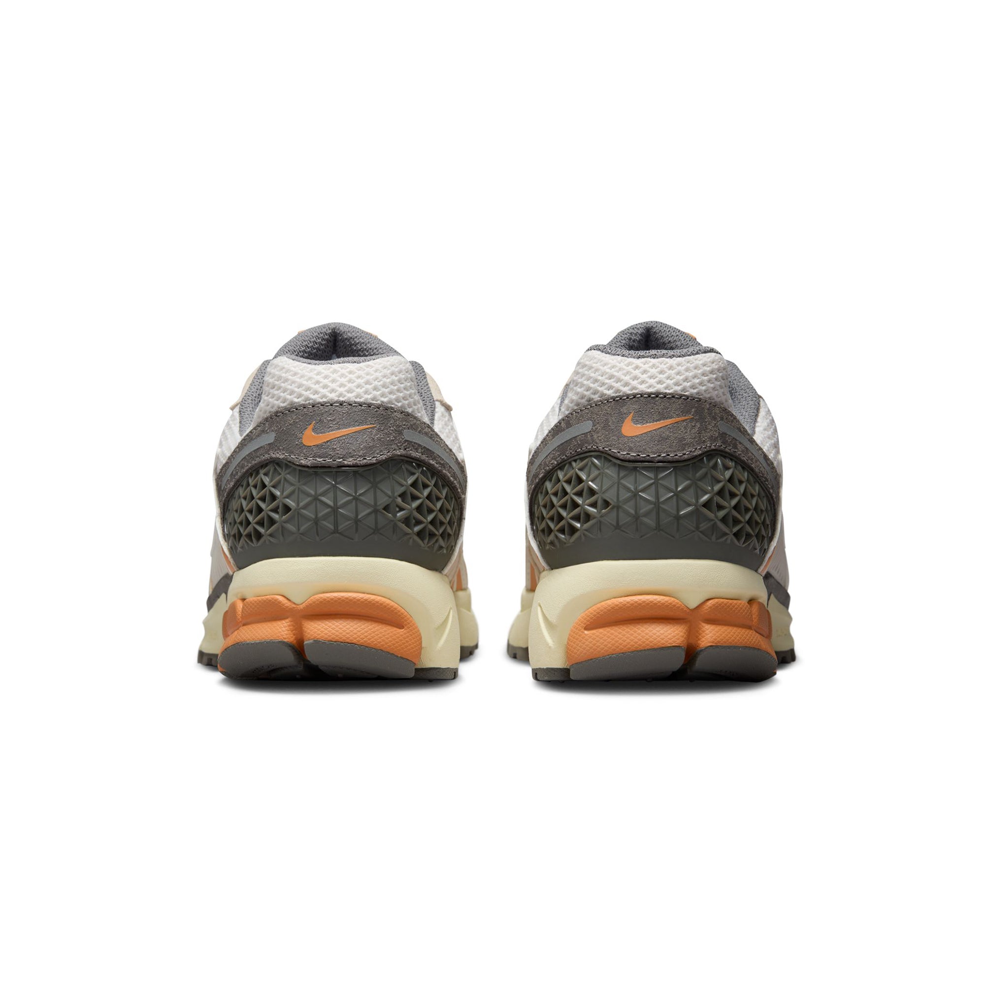 Nike Mens Zoom Vomero 5 Shoes