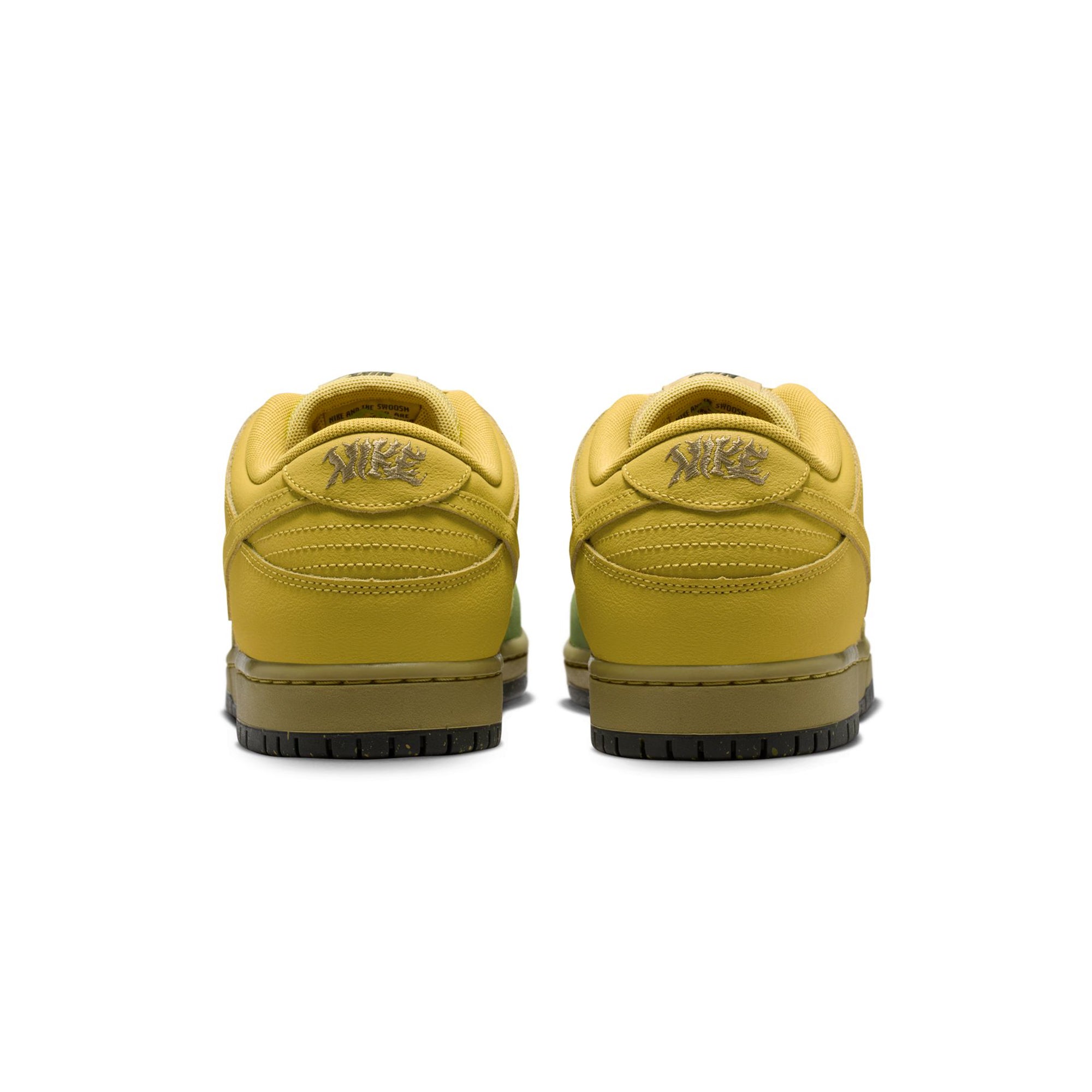 Nike SB Mens Dunk Low Pro Shoes
