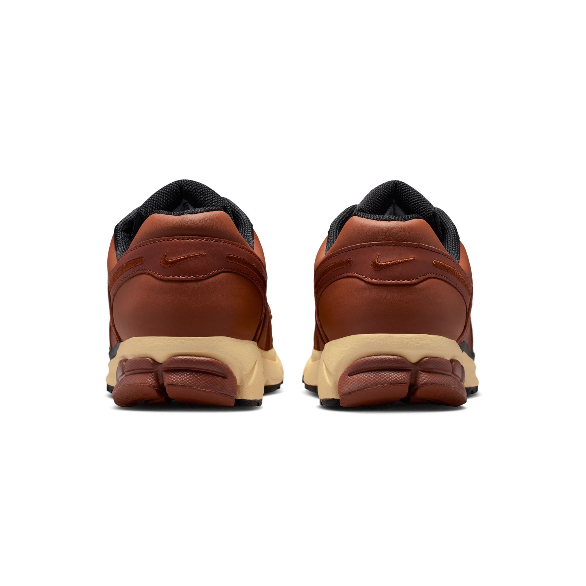 Nike Mens Zoom Vomero 5 Shoes