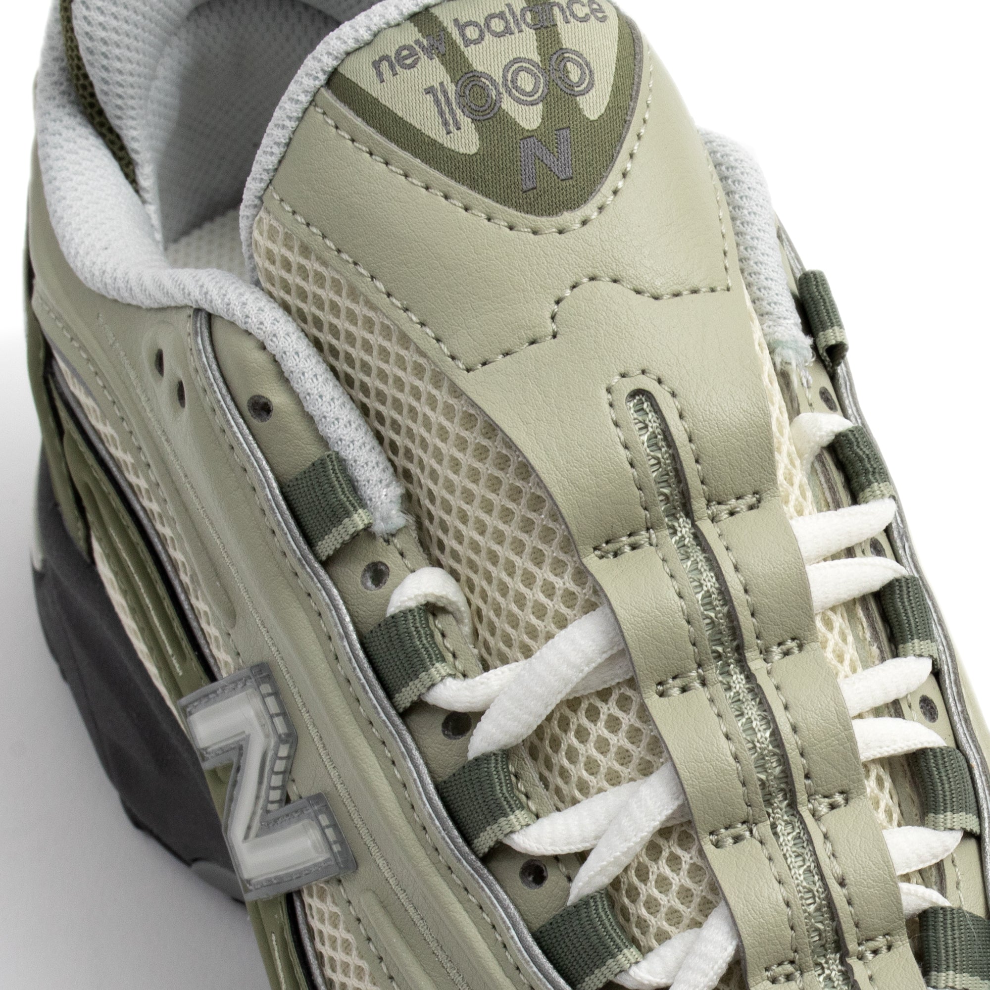 New Balance Mens 1000 Shoes