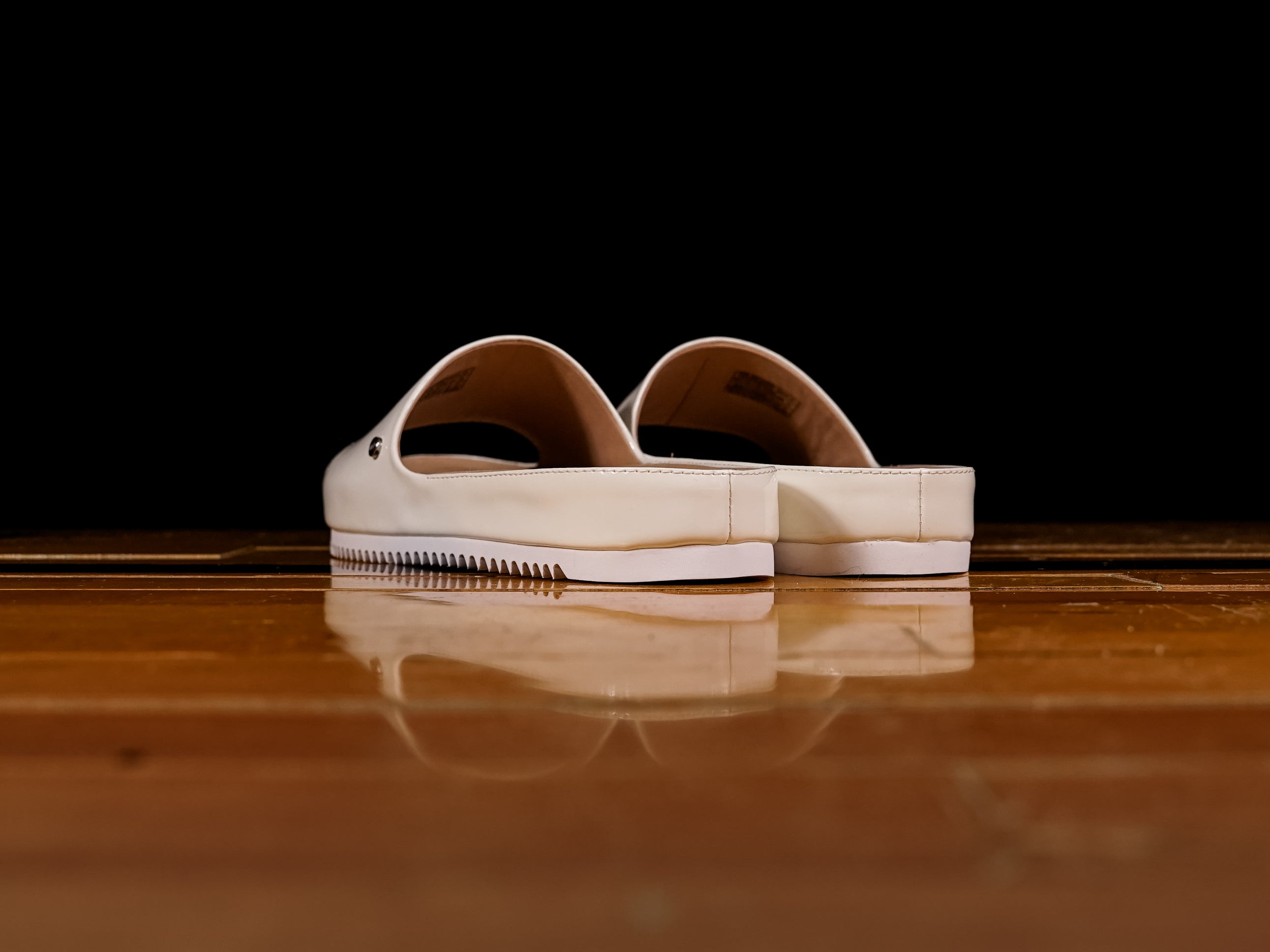 UGG Womens Jane Patent Slides