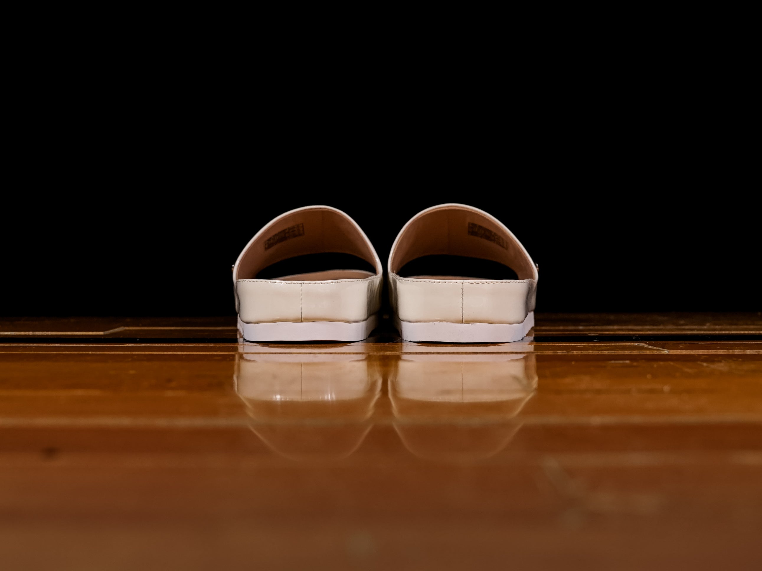 UGG Womens Jane Patent Slides