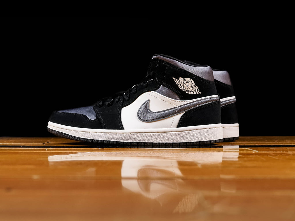 Air Jordan 1 Mid SE | 852542-011 | Renarts