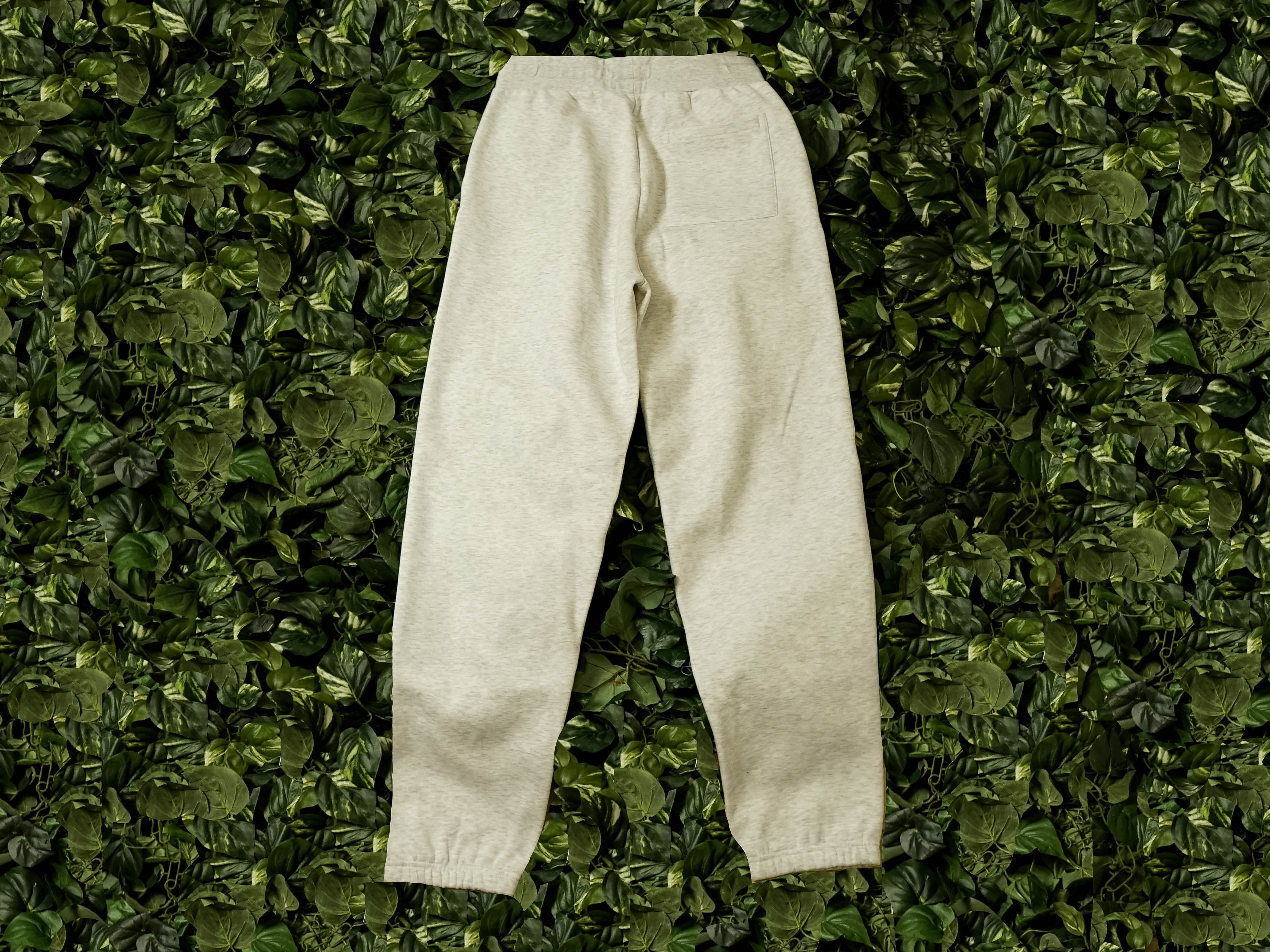 Chinatown Market Mens Most Trusted Sweatpants