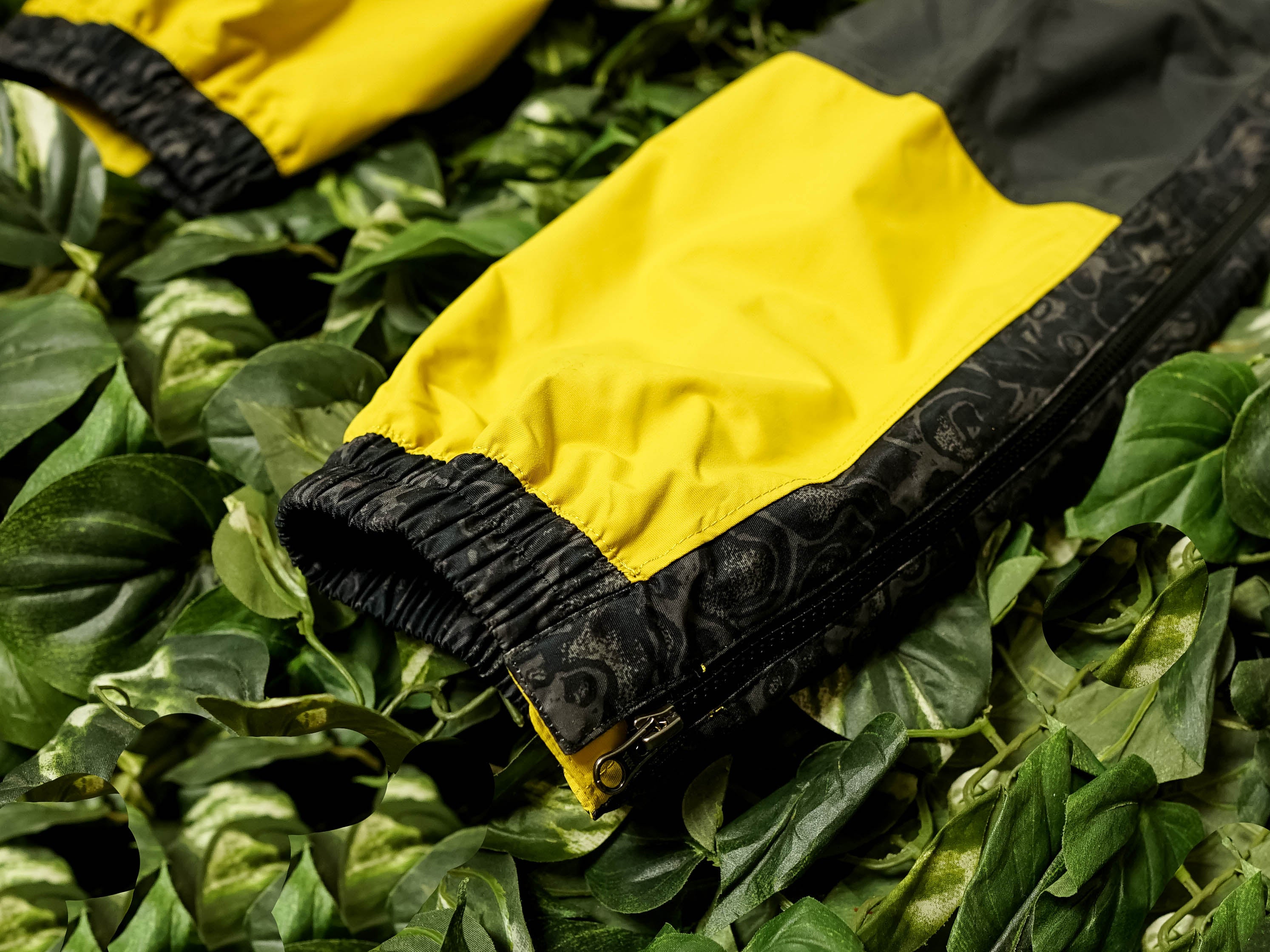 The North Face 94 Mens Rage Rain Pants