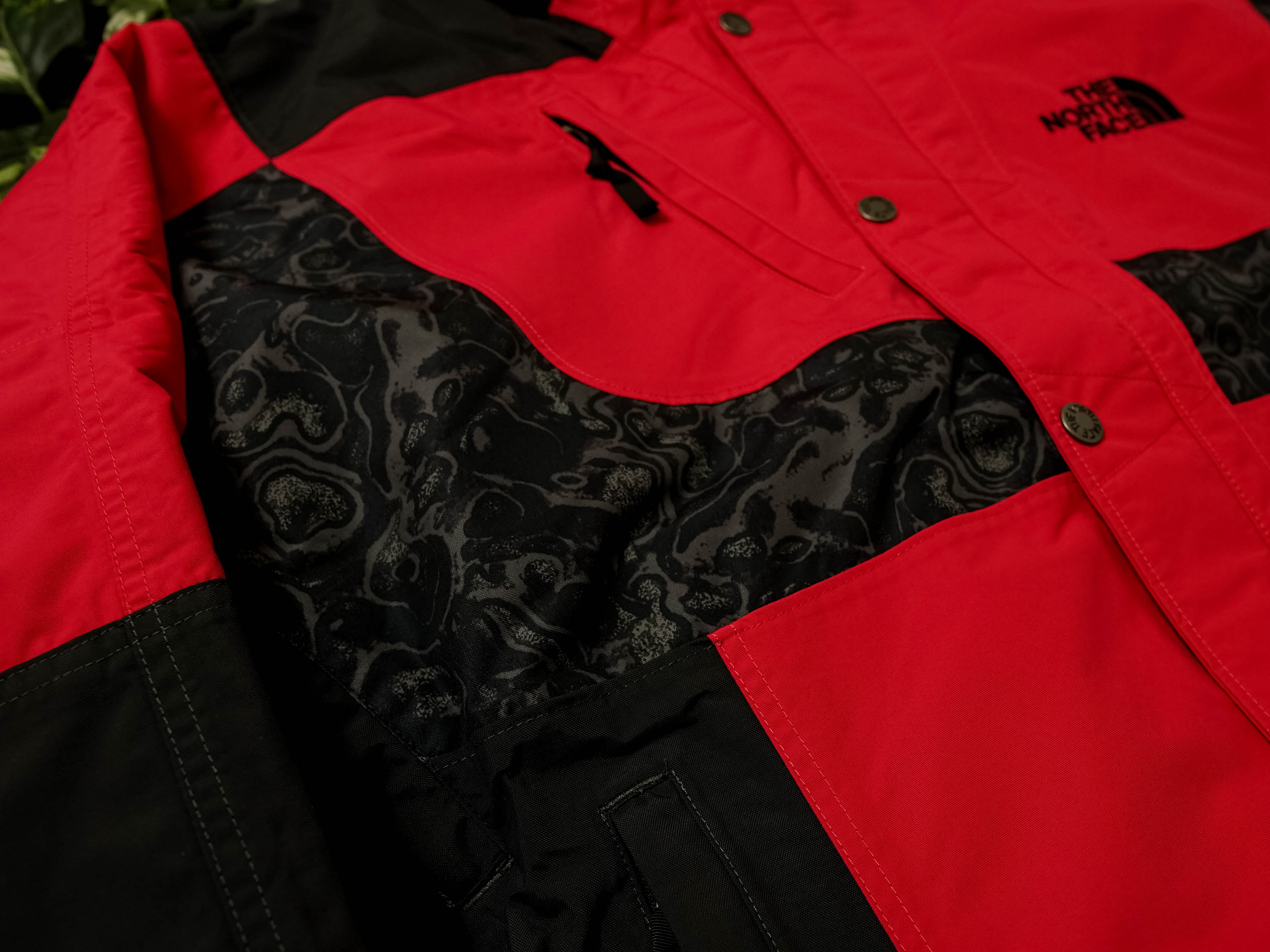 The North Face 94 Rage WP INS Jacket