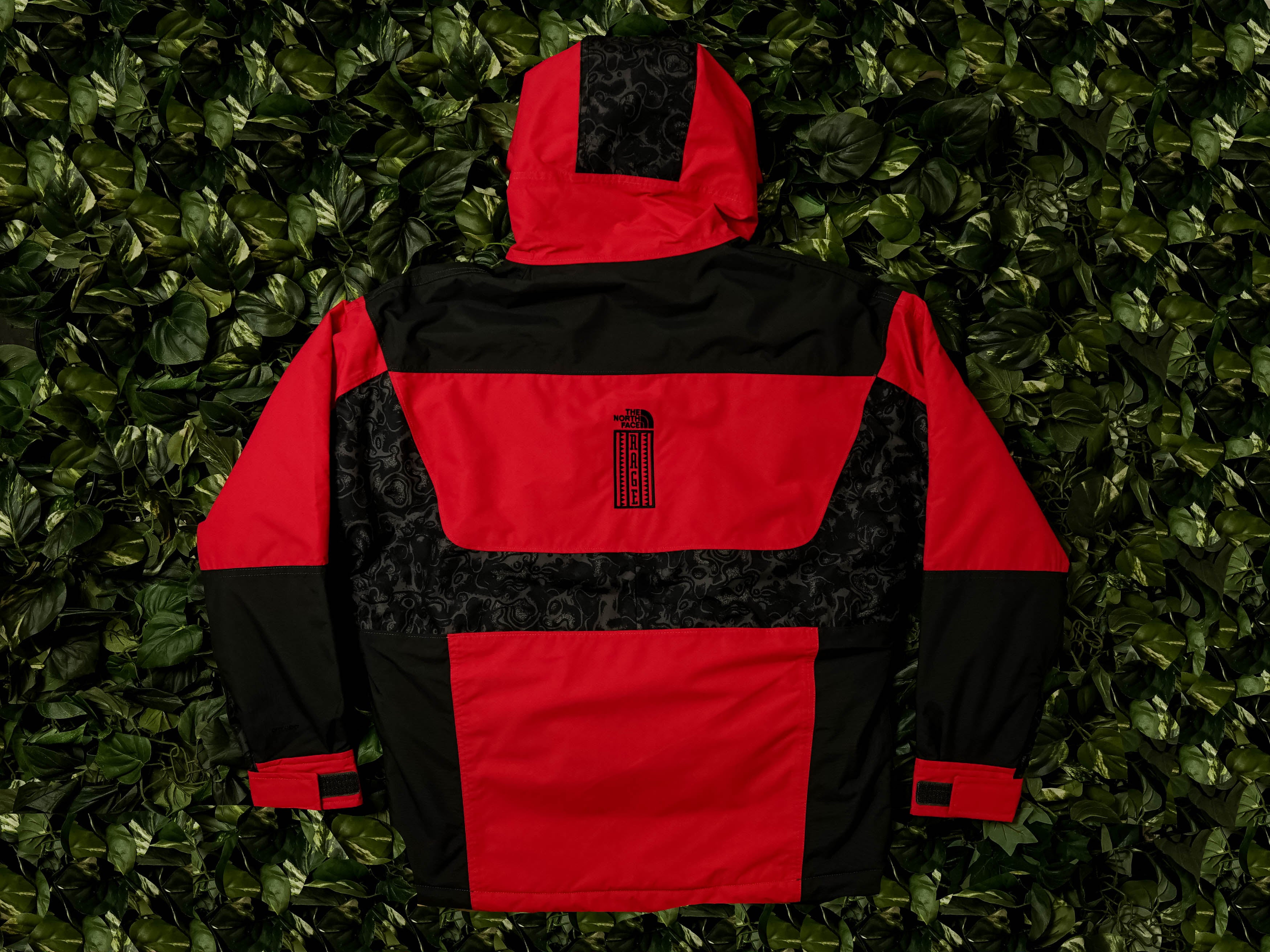 The North Face 94 Rage WP INS Jacket