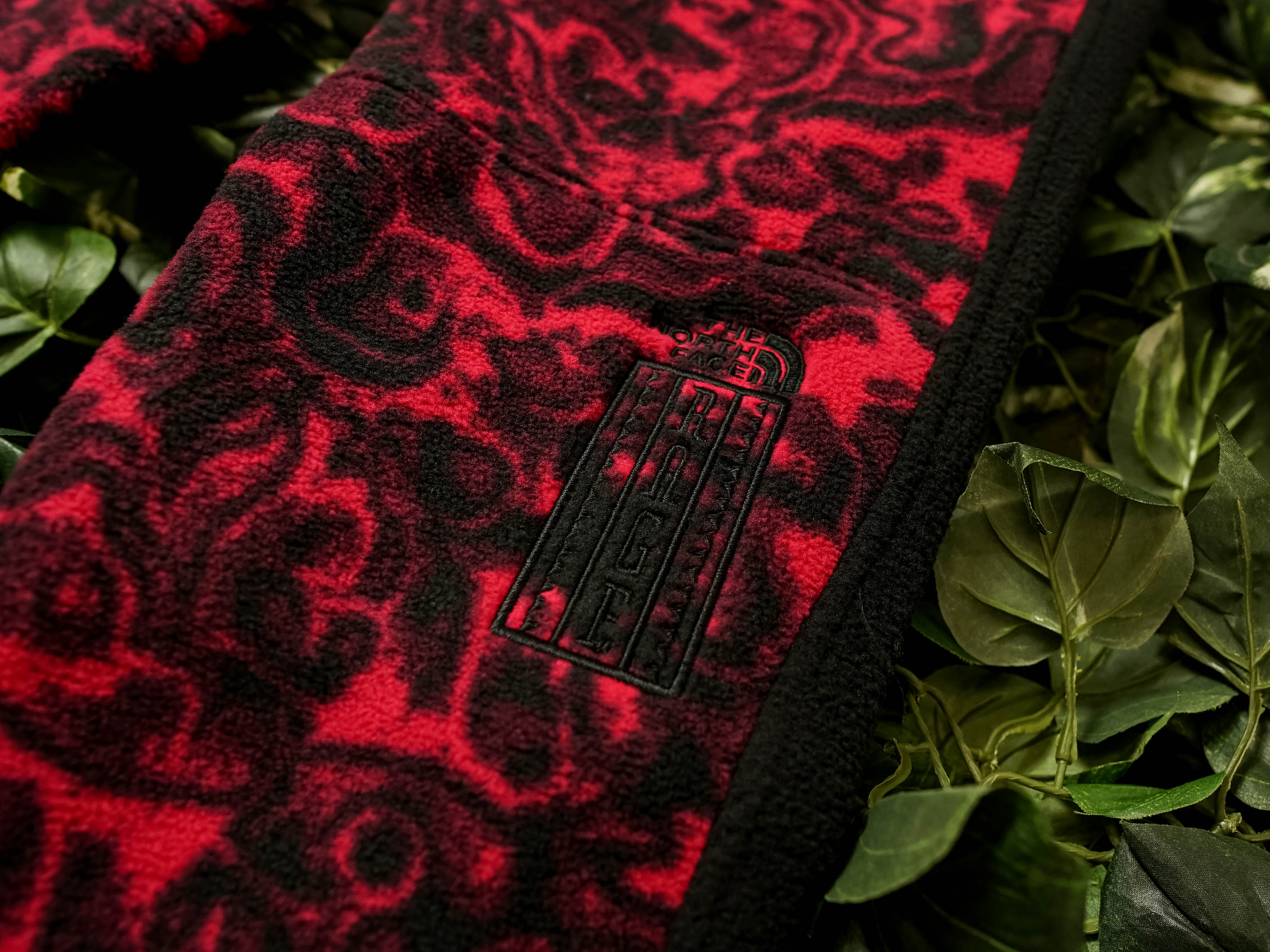 The North Face 94 Rage Fleece Pants