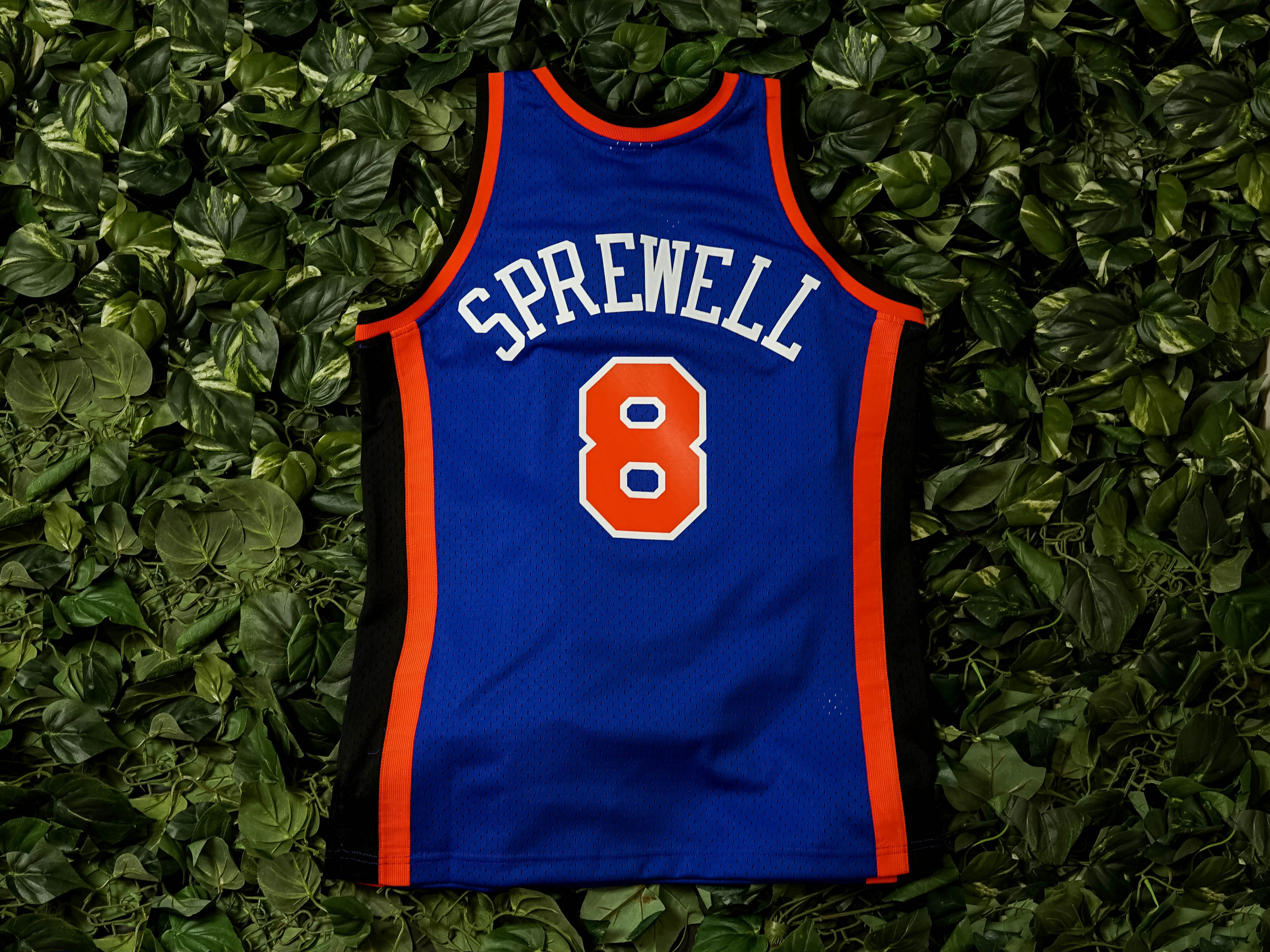 Mitchell & Ness Mens NBA New York Knicks '98 'Latrell Sprewell' Swingman Jersey