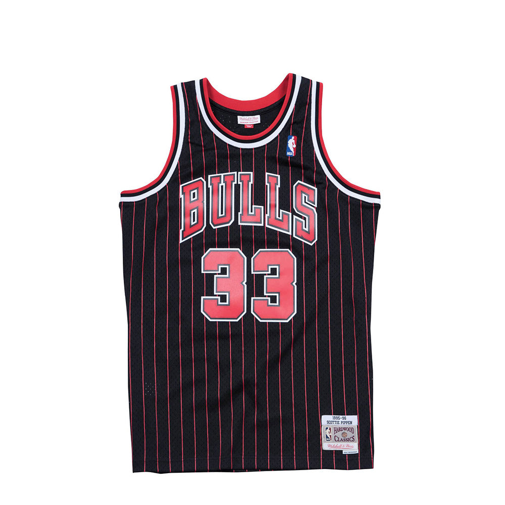 Mitchell & Ness Mens NBA Chicago Bulls '95 'Scottie Pippen' Swingman Jersey