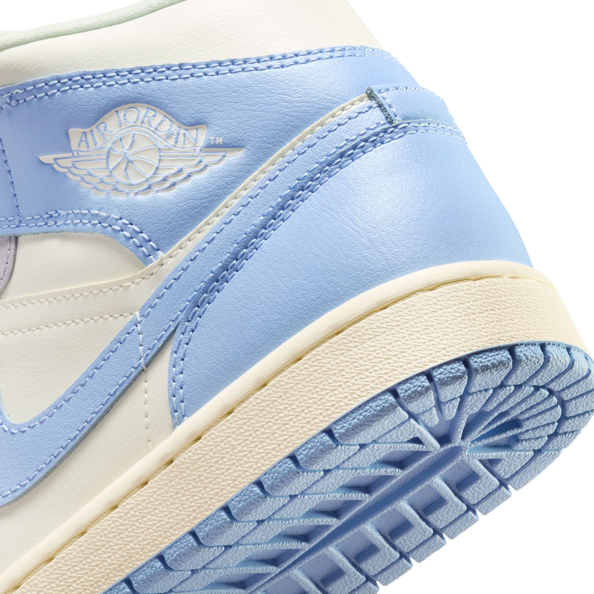 Air Jordan 1 Womens Mid Shoes