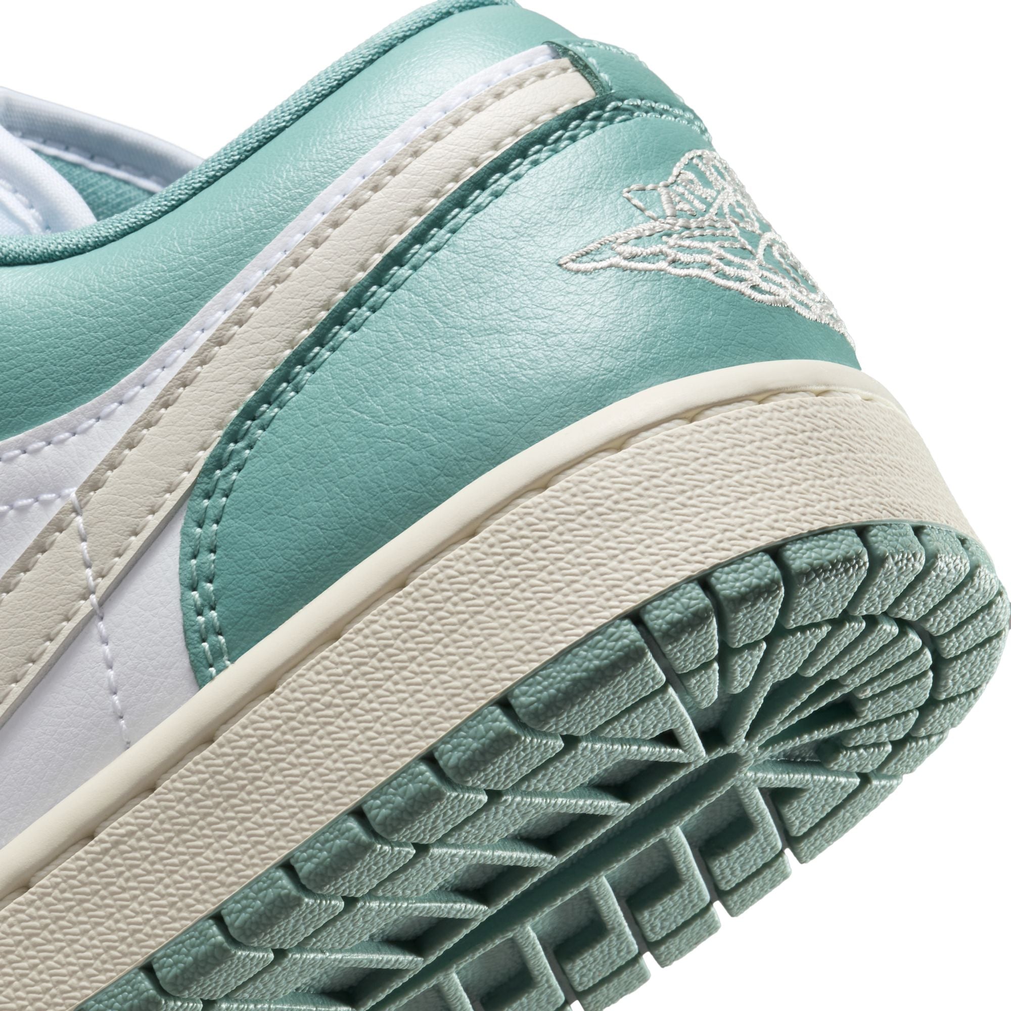 Air Jordan 1 Womens Low Shoes
