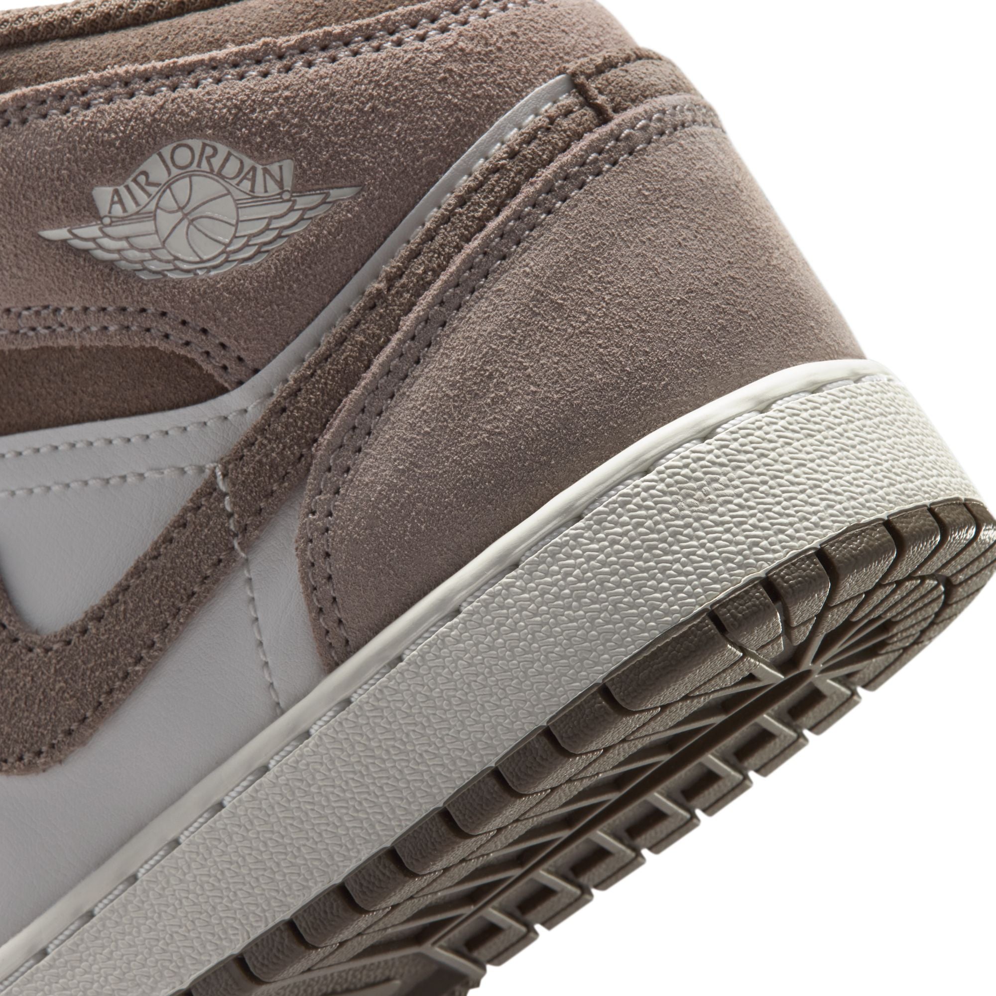 Air Jordan 1 Kids Mid Shoes
