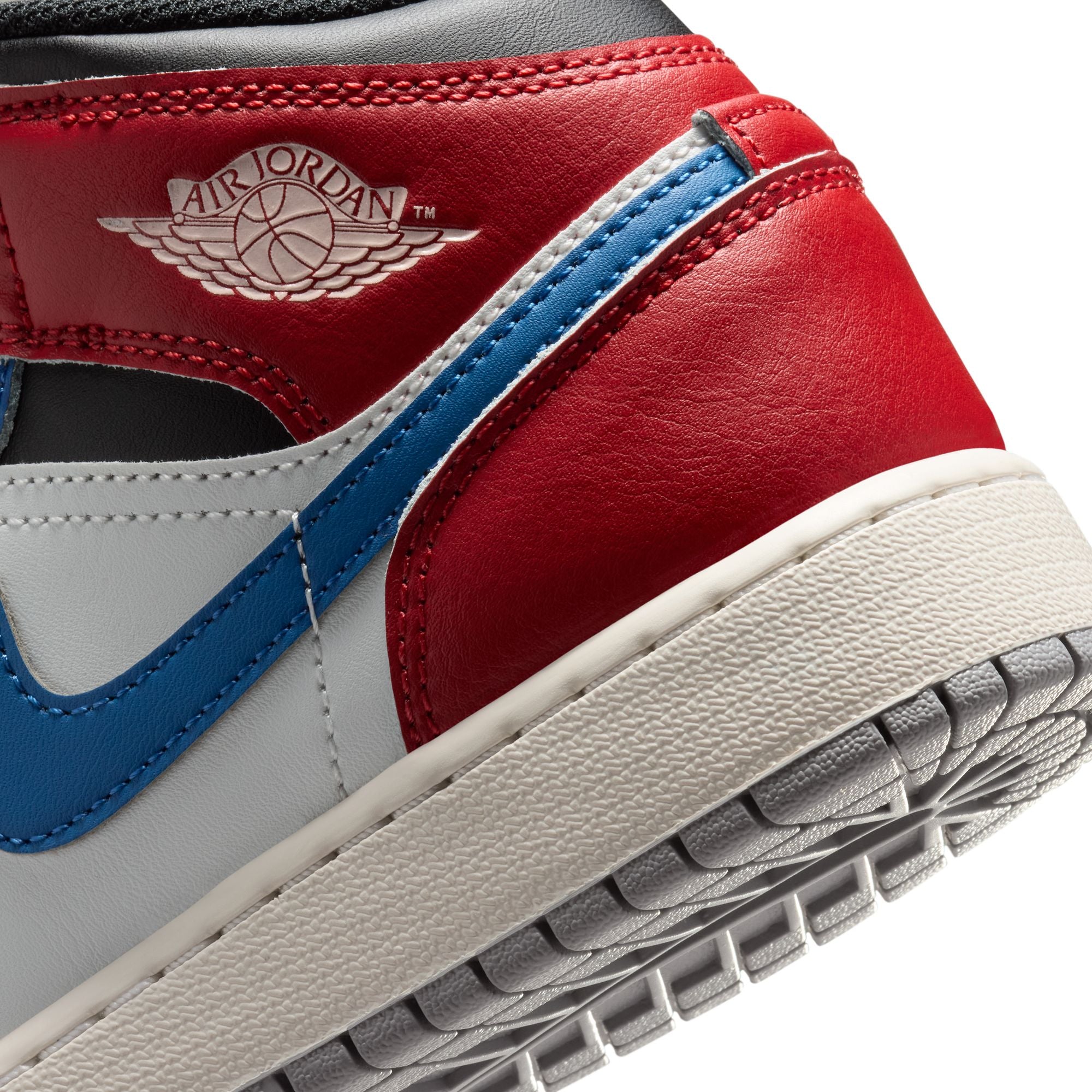 Air Jordan 1 Kids Mid Shoes