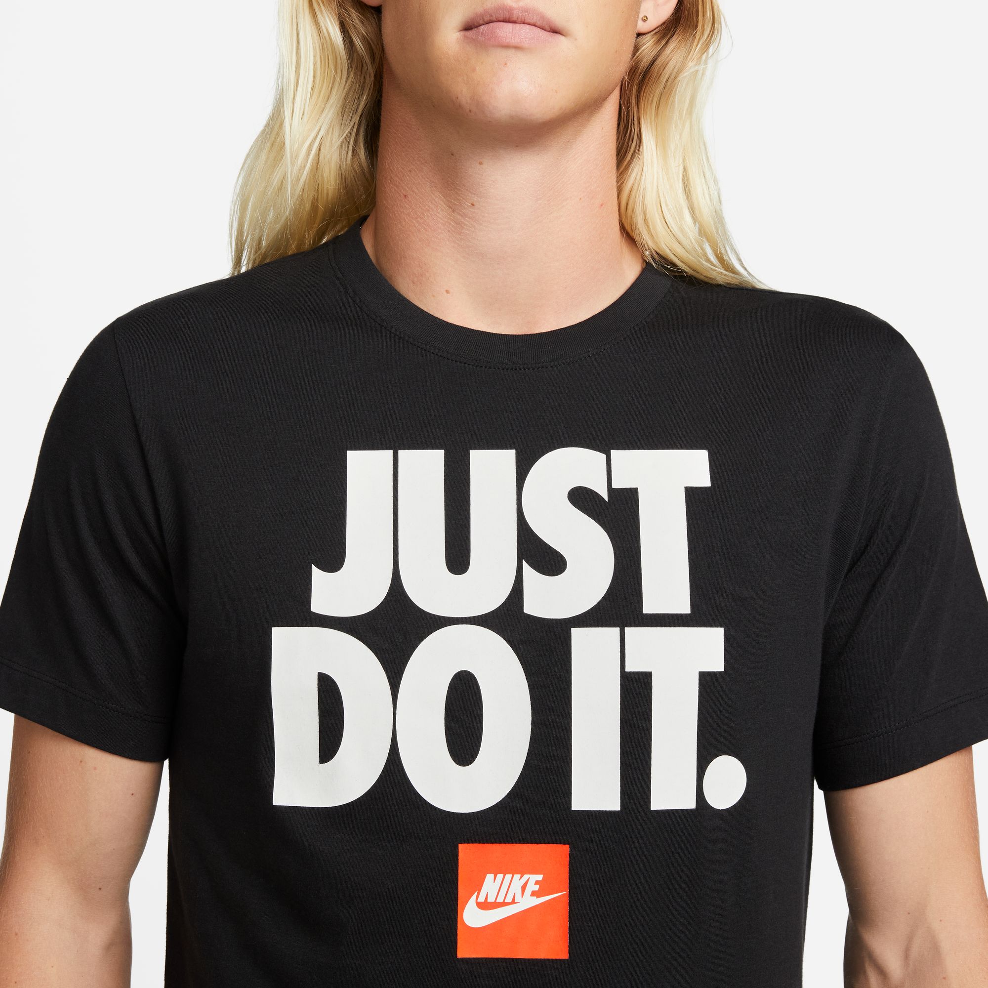 Nike Mens Sportswear Tee