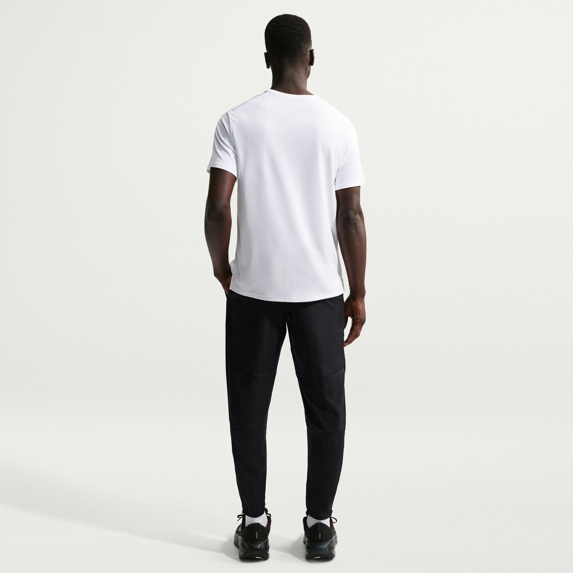 Nike Mens Dri-Fit Woven Challenger Running Pants