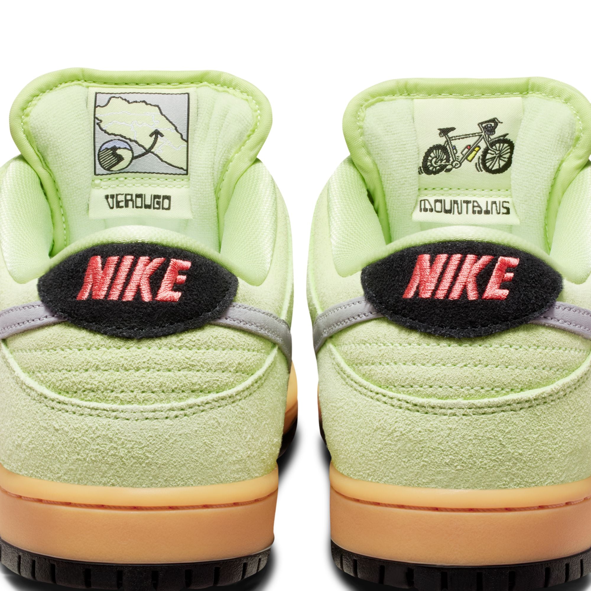 Nike SB Mens Dunk Low Pro PRM 