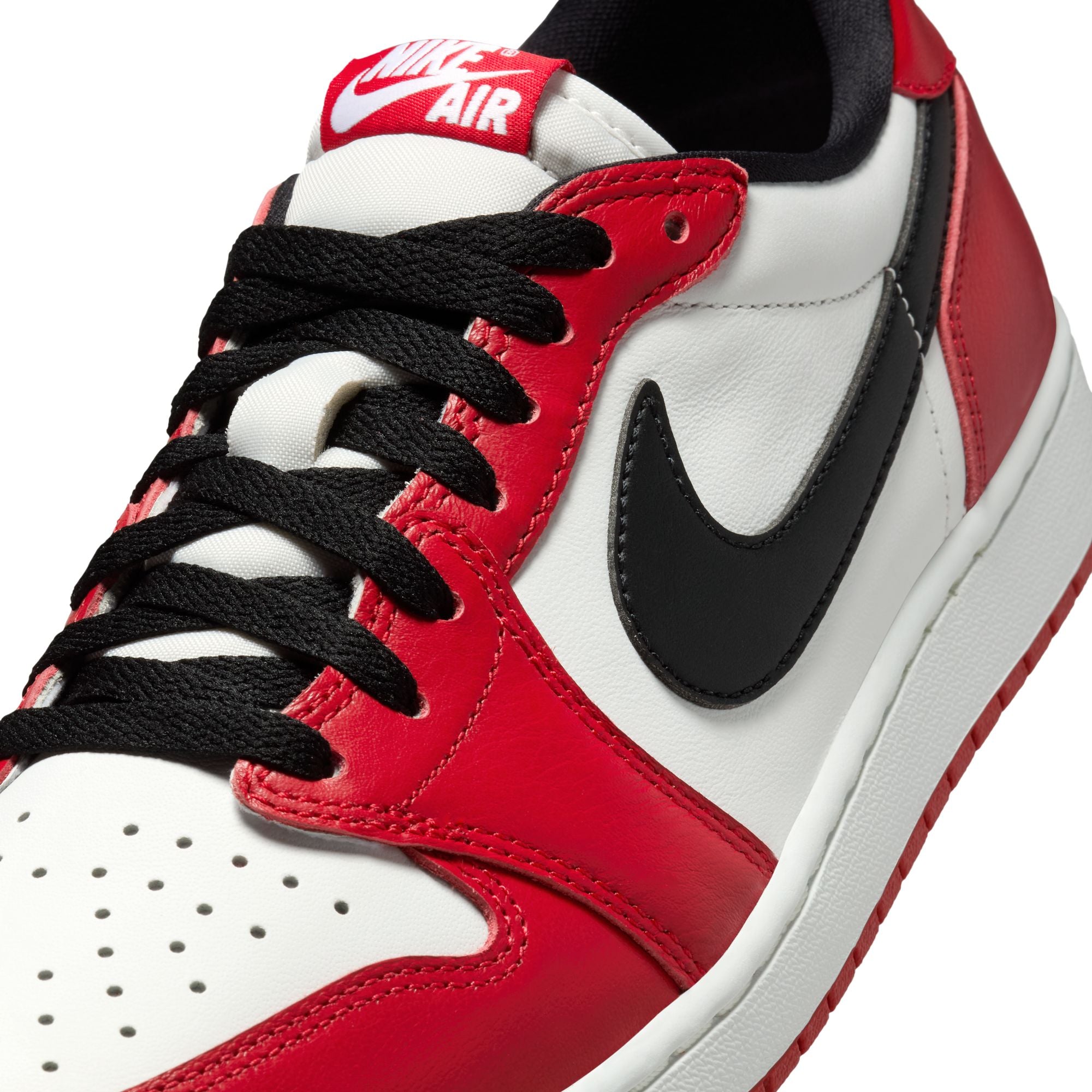 Air Jordan 1 Mens Retro Low " Chicago" Shoes