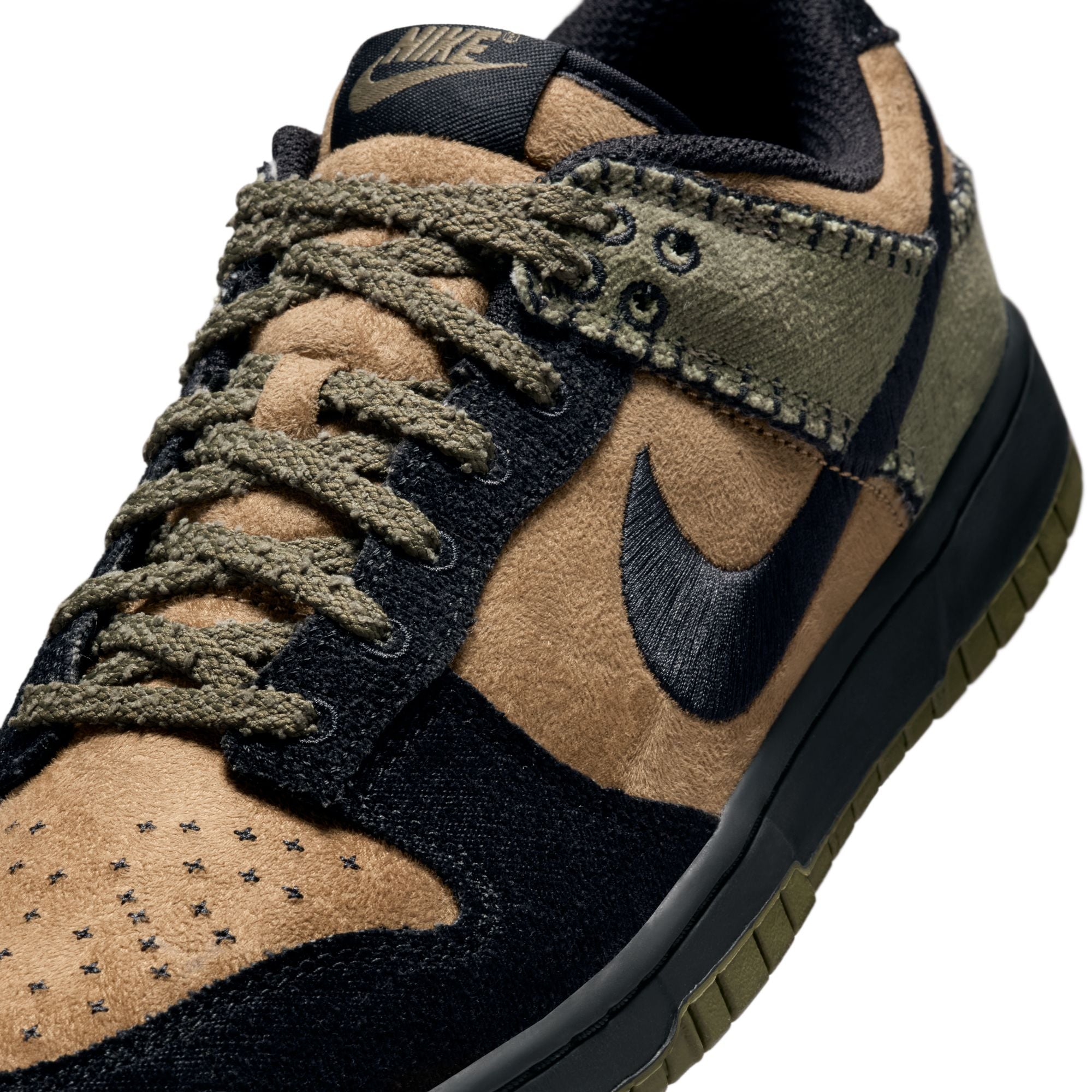 Nike Mens Dunk Low Retro SE Shoes
