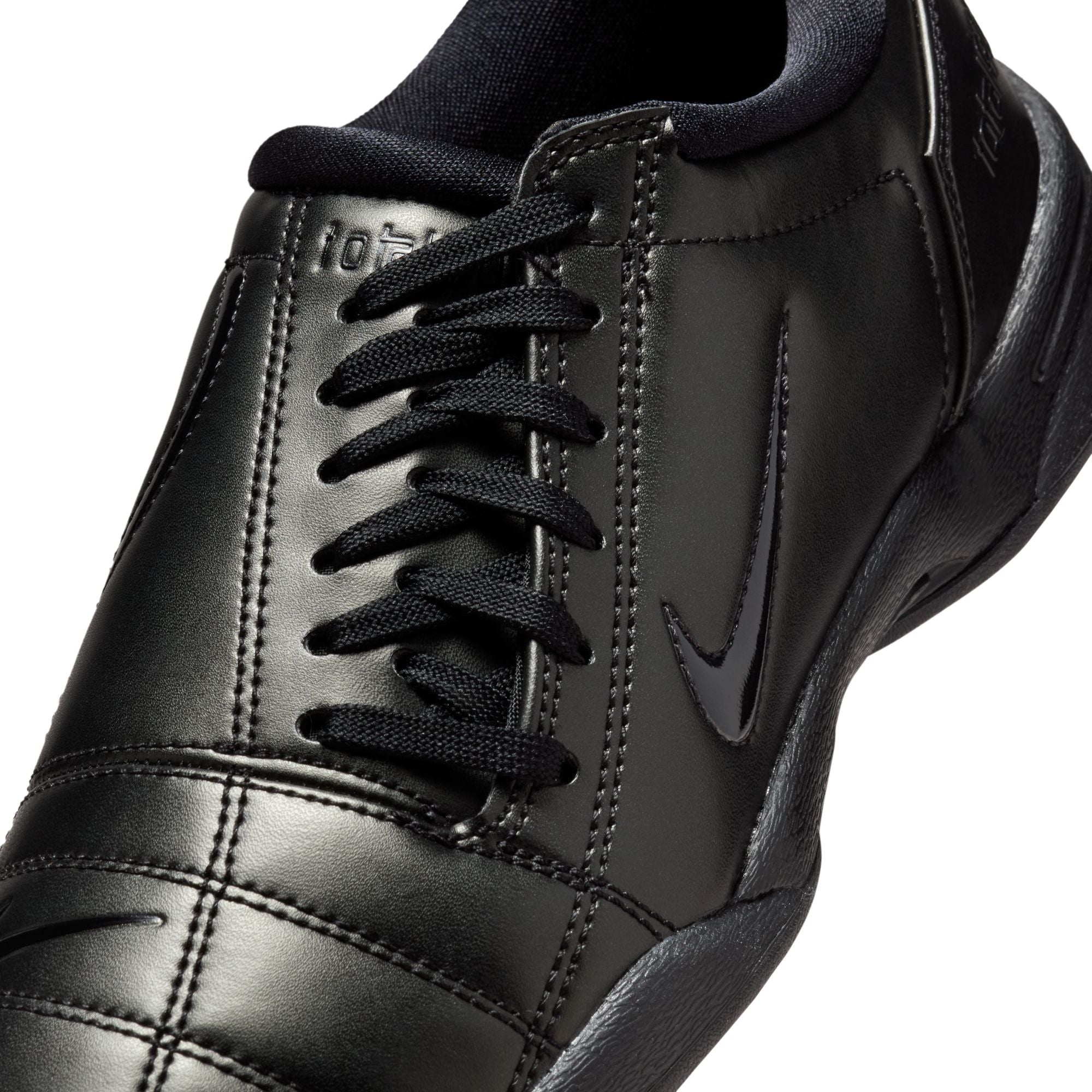 Nike Womens Total 90 Shoes