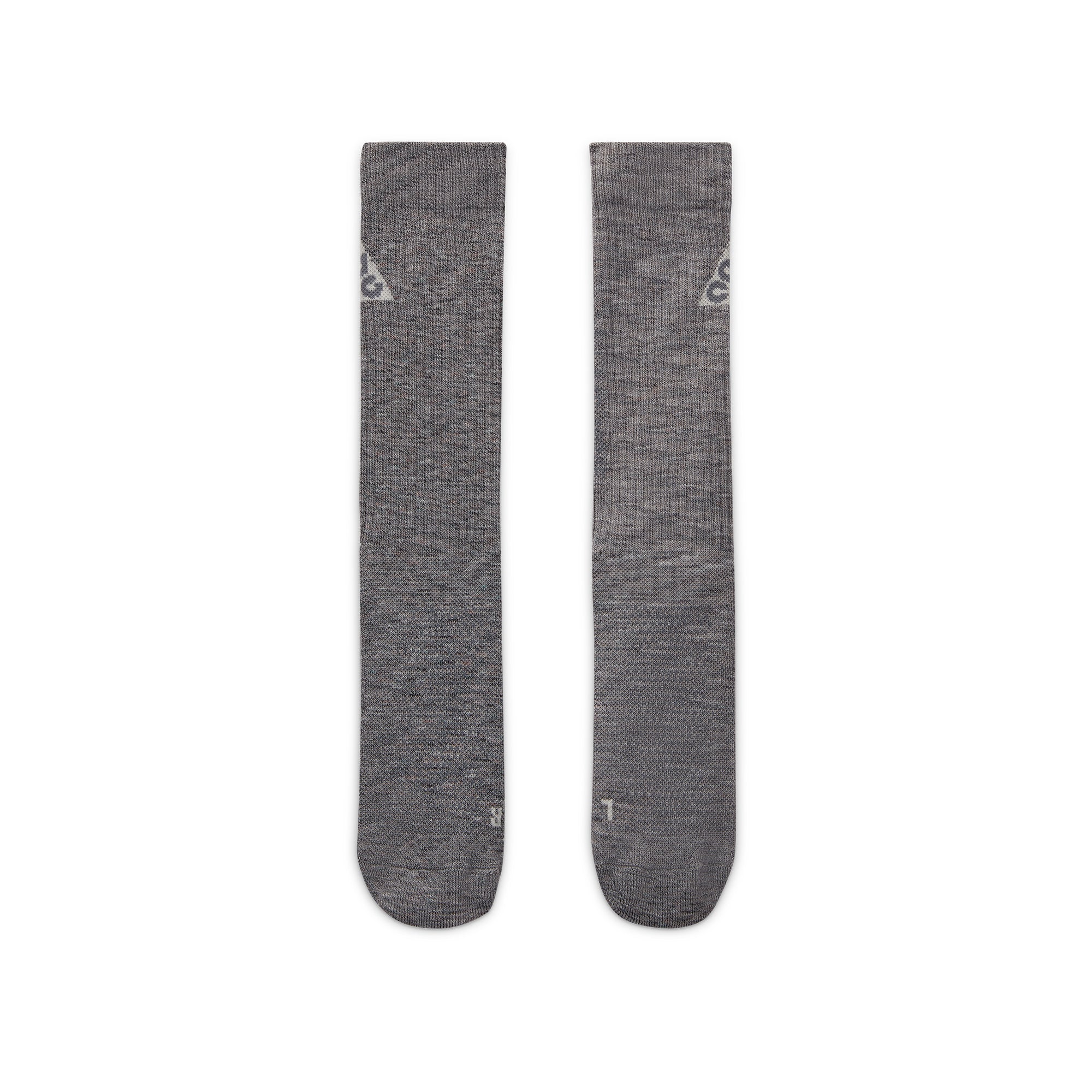 Nike ACG Mens "Kelly Ridge" 2.0 Crew Socks 'Cool Grey'