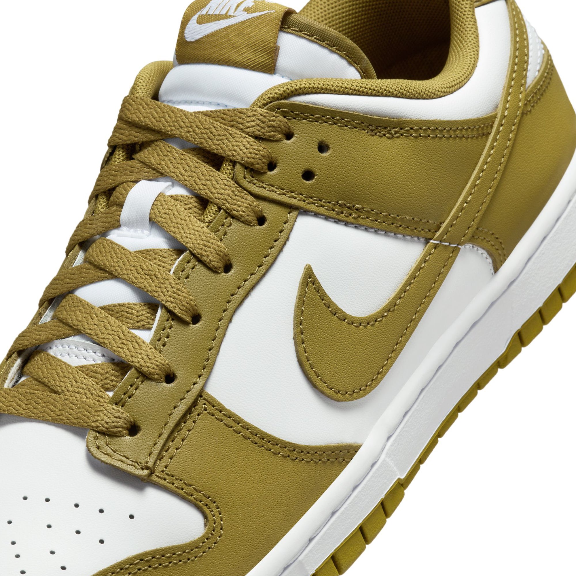 Nike Mens Dunk Low Retro Shoes