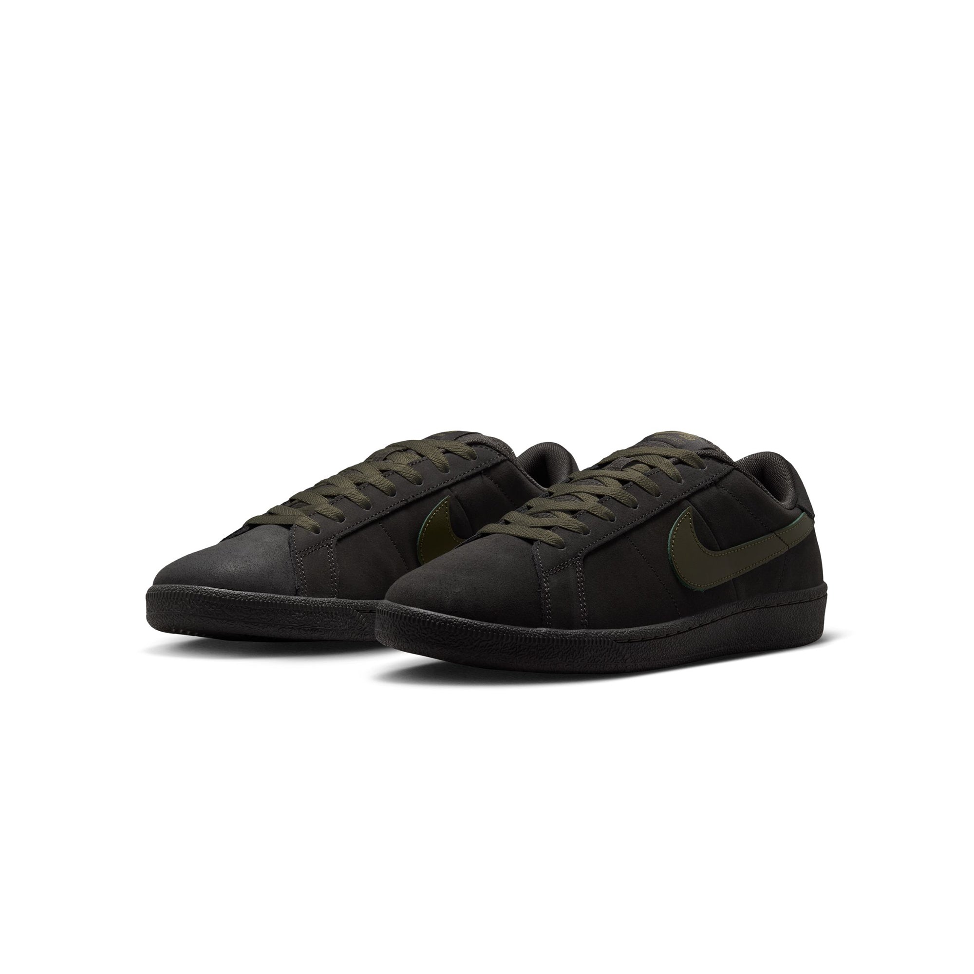 Nike SB Mens Zoom Tennis Classic Shoes