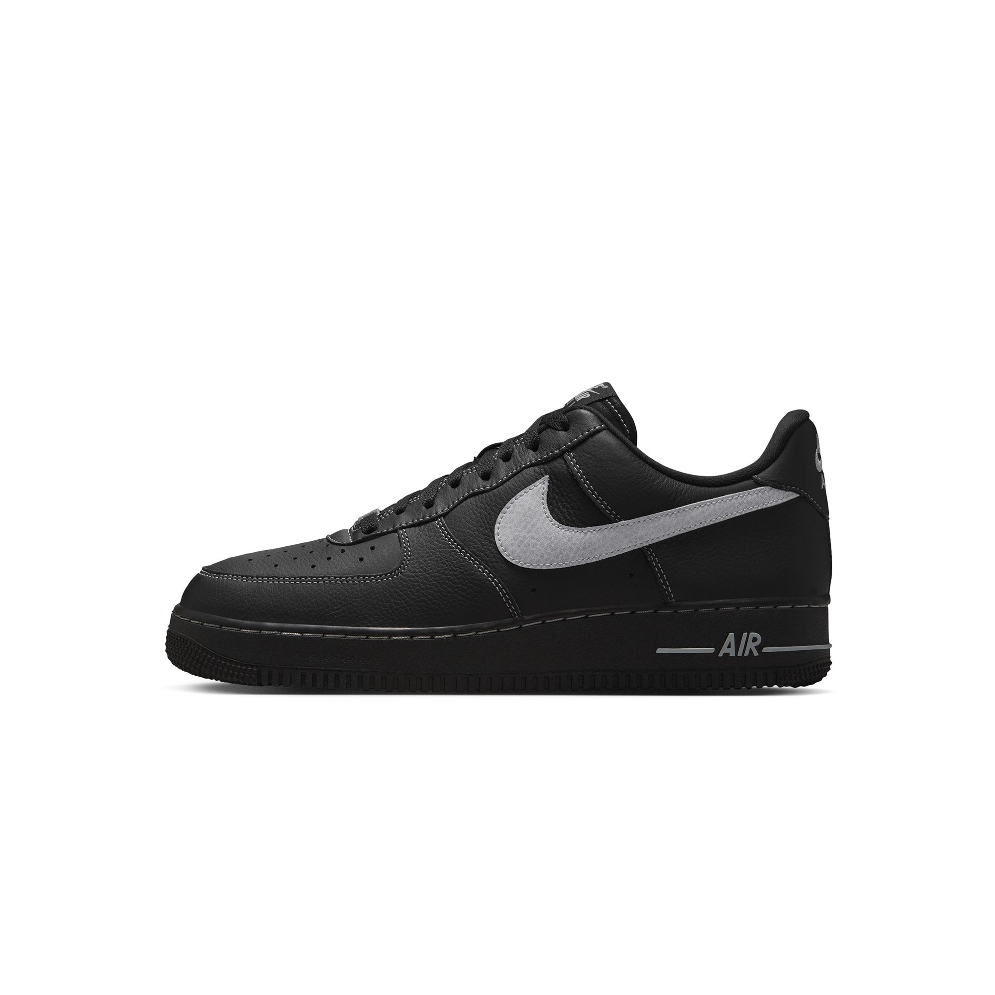 Nike Mens Air Force 1 '07 LV8 Shoes