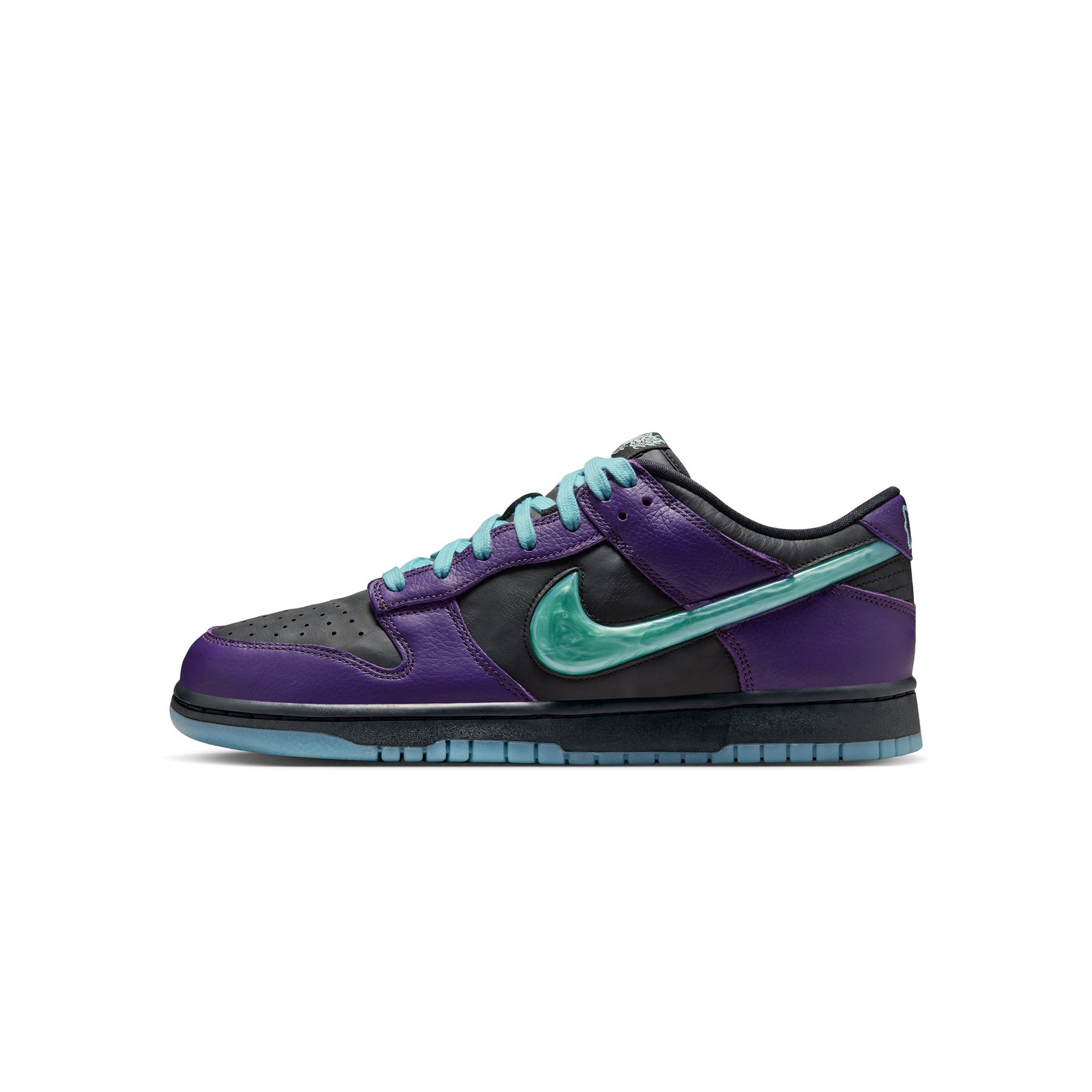 Nike Mens Dunk Low Retro Limited Shoes