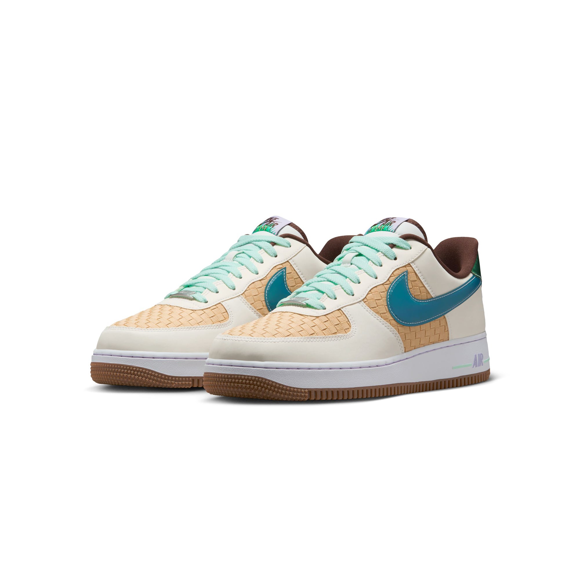 Nike Mens Air Force 1 Retro QS Shoes