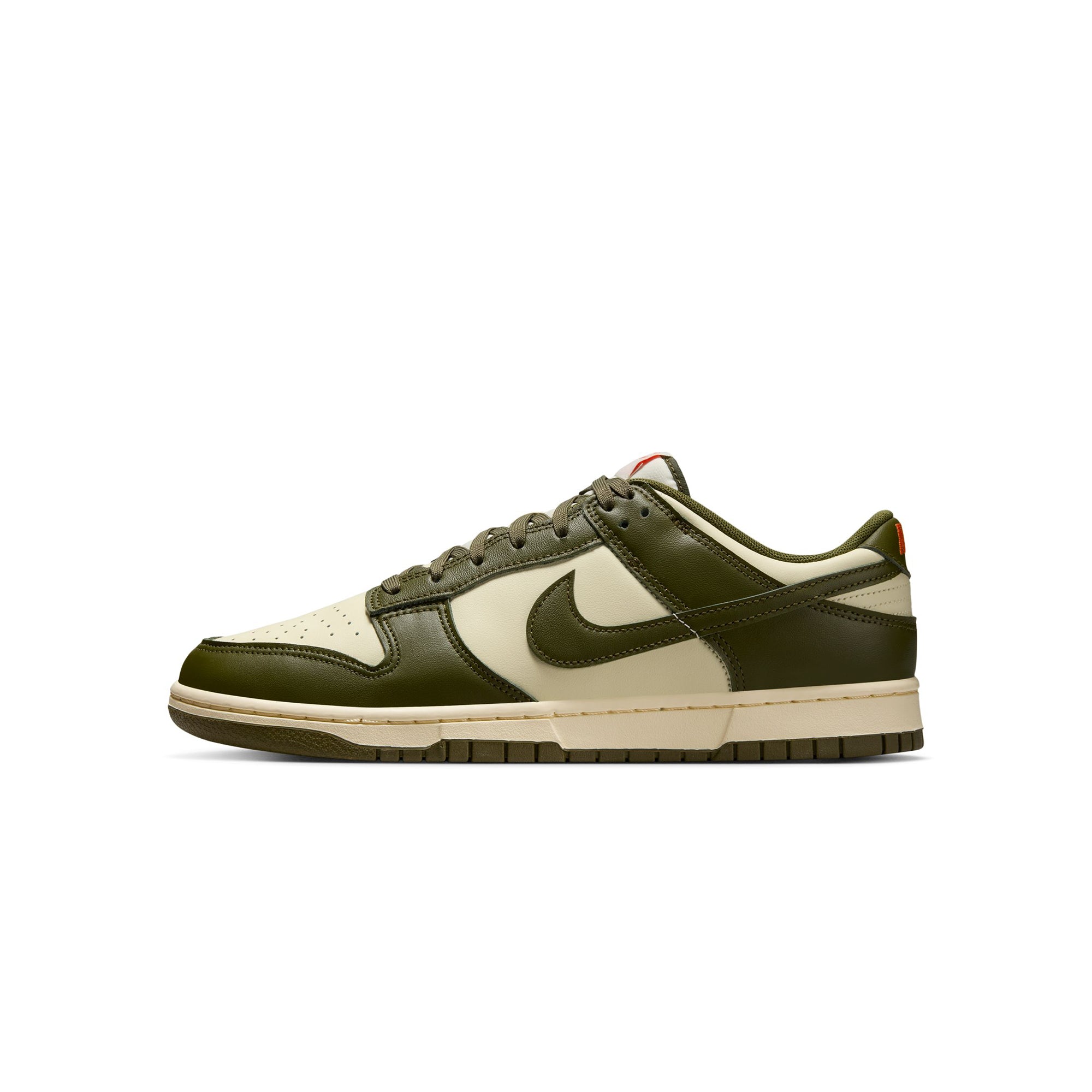 Nike Mens Dunk Low Retro Shoes
