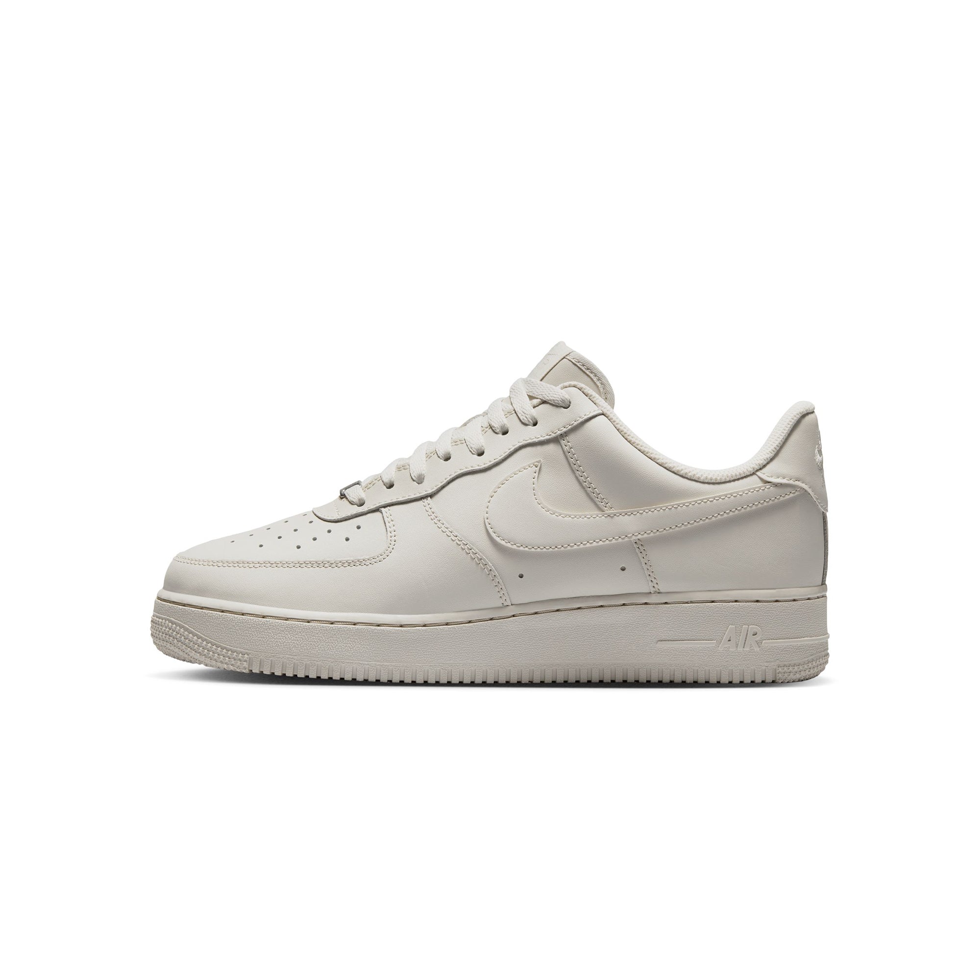 Nike Mens Air Force 1 '07 Shoes