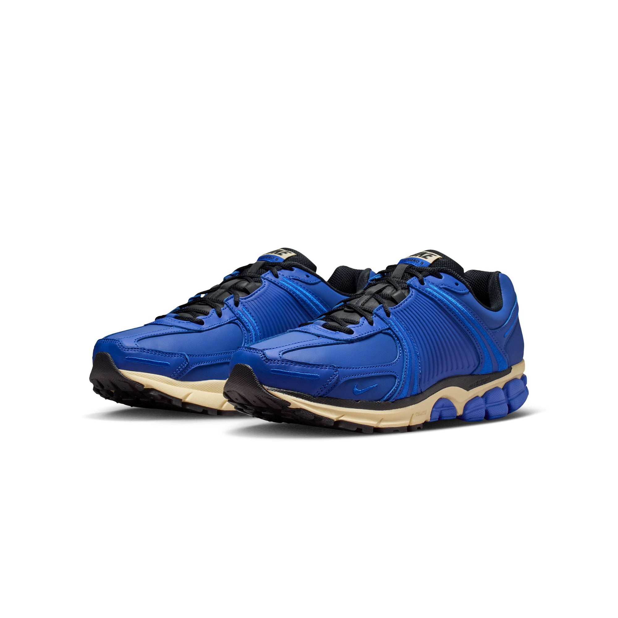 Nike Mens Zoom Vomero 5 Shoes