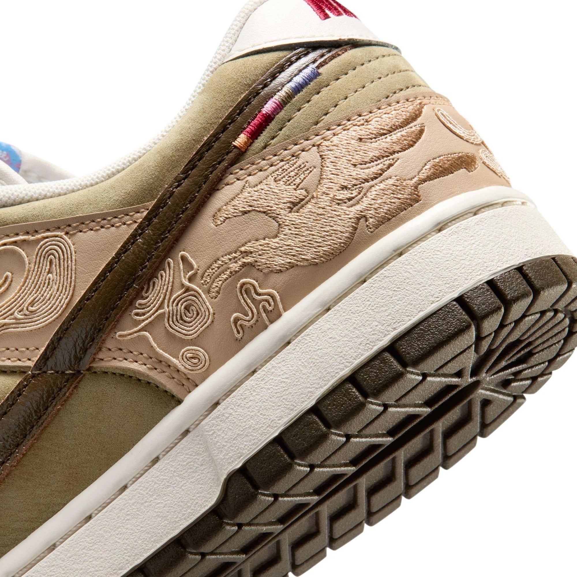 Nike Mens Dunk Low SE 